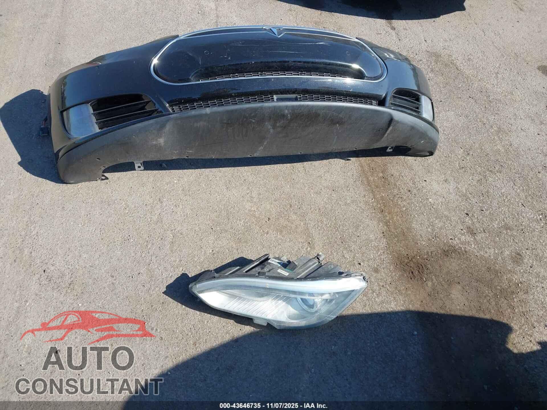 TESLA MODEL S 2015 - 5YJSA1E13FF115036