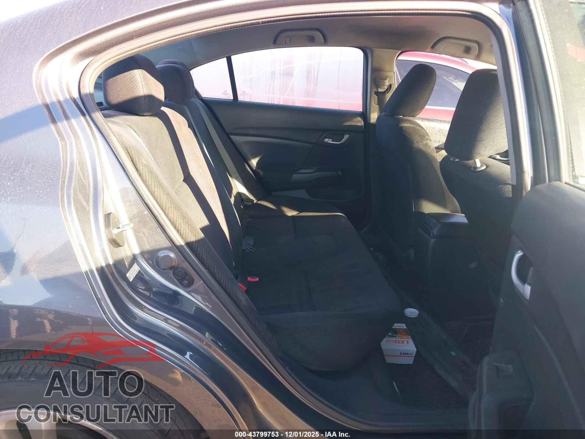 HONDA CIVIC 2013 - 19XFB2E55DE060101