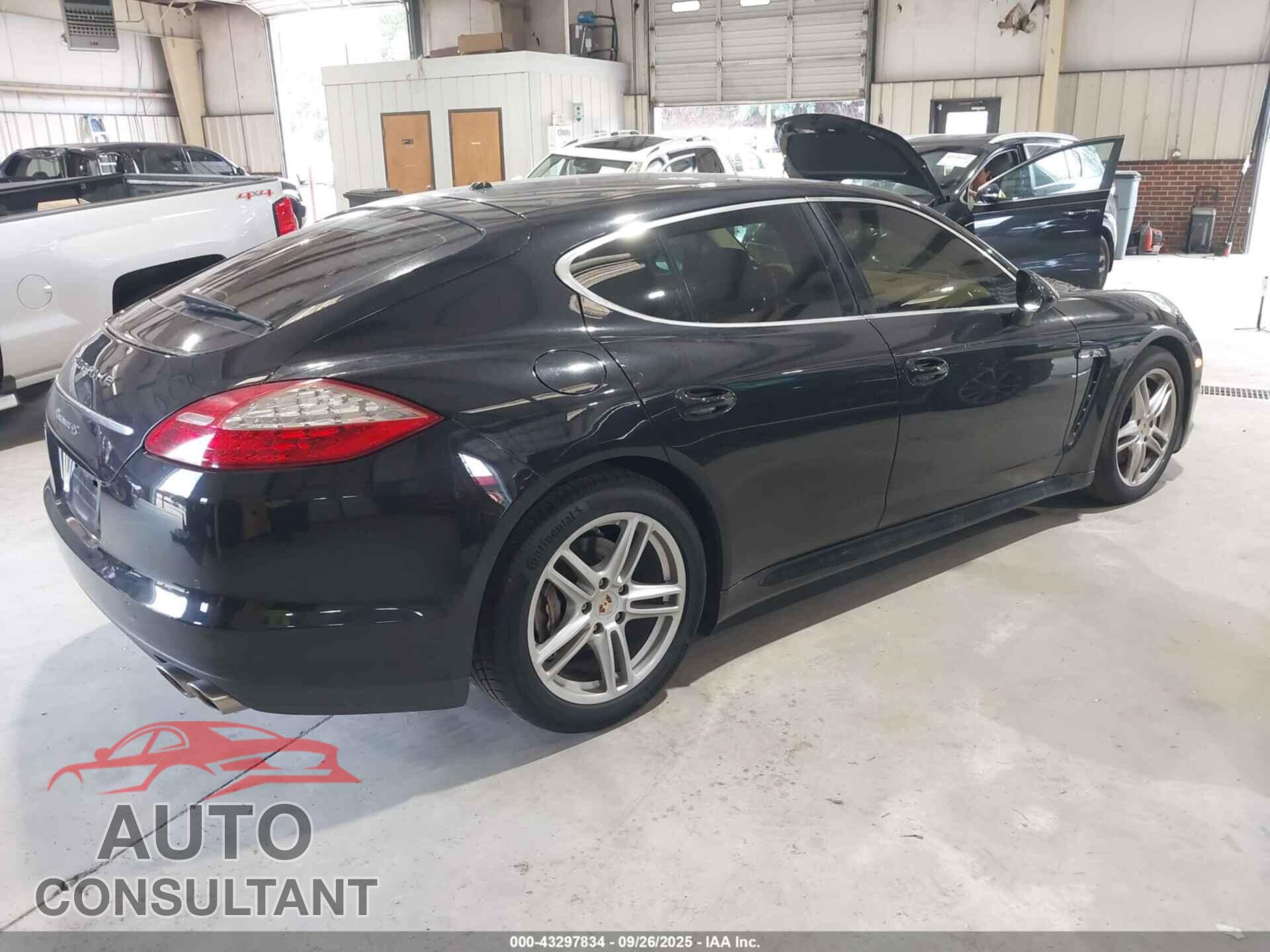 PORSCHE PANAMERA 2011 - WP0AB2A74BL061830