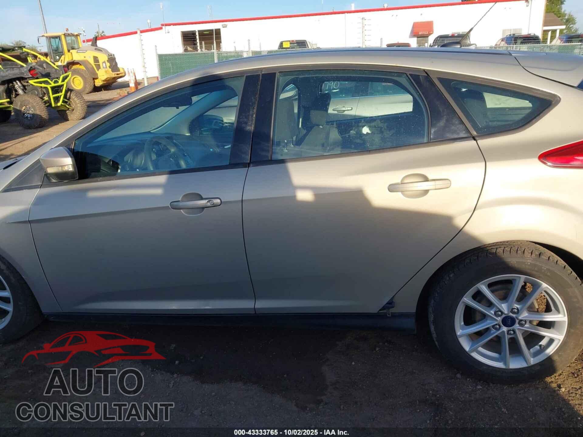 FORD FOCUS 2016 - 1FADP3K21GL236443