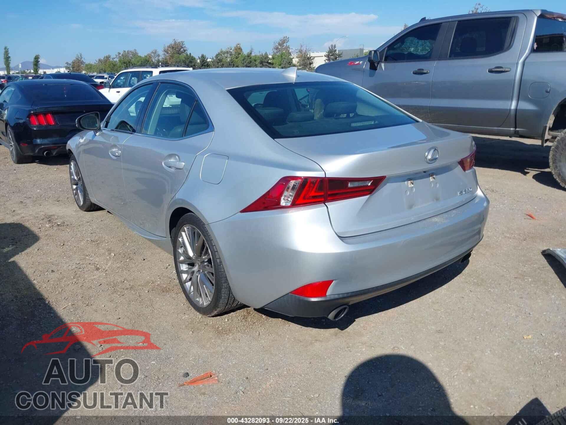 LEXUS IS 250 2015 - JTHBF1D25F5059239