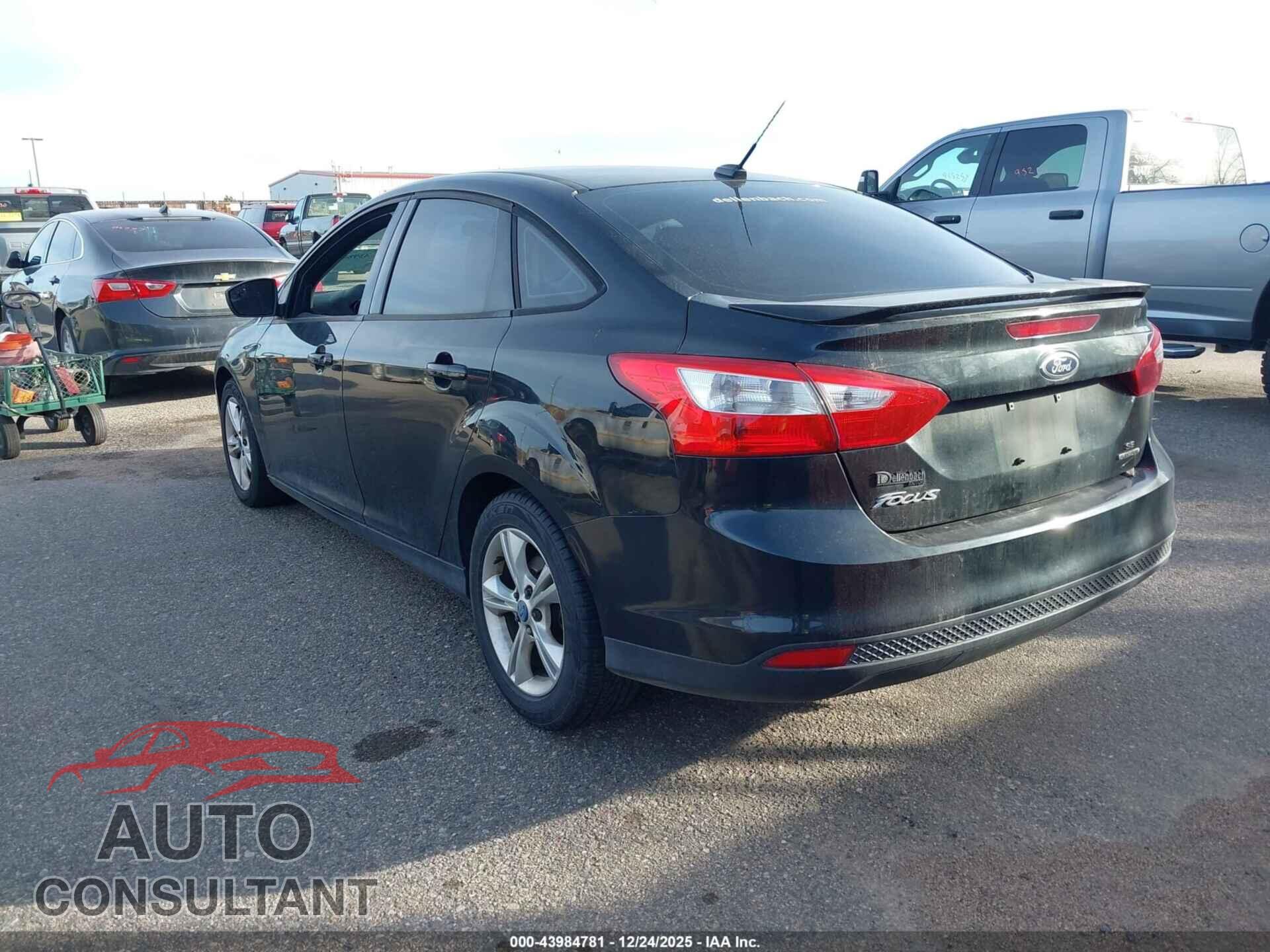 FORD FOCUS 2012 - 1FAHP3F22CL390486
