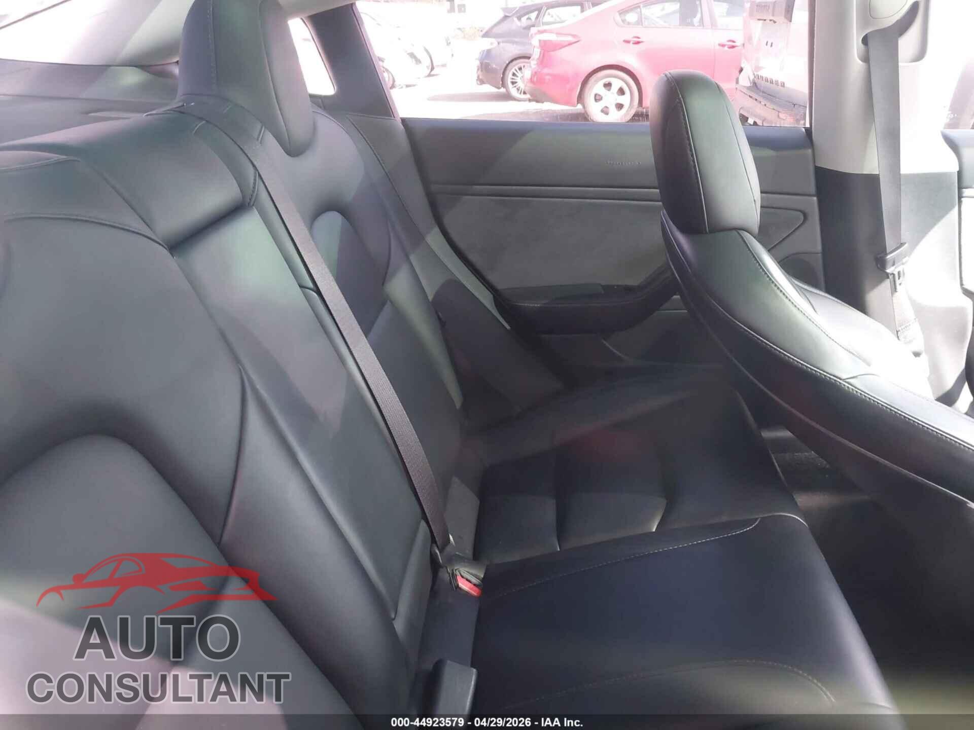 TESLA MODEL 3 2019 - 5YJ3E1EA2KF441543