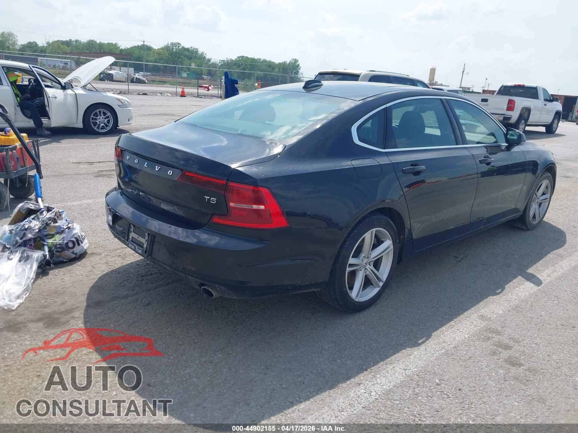 VOLVO S90 2018 - LVY982AK5JP038255