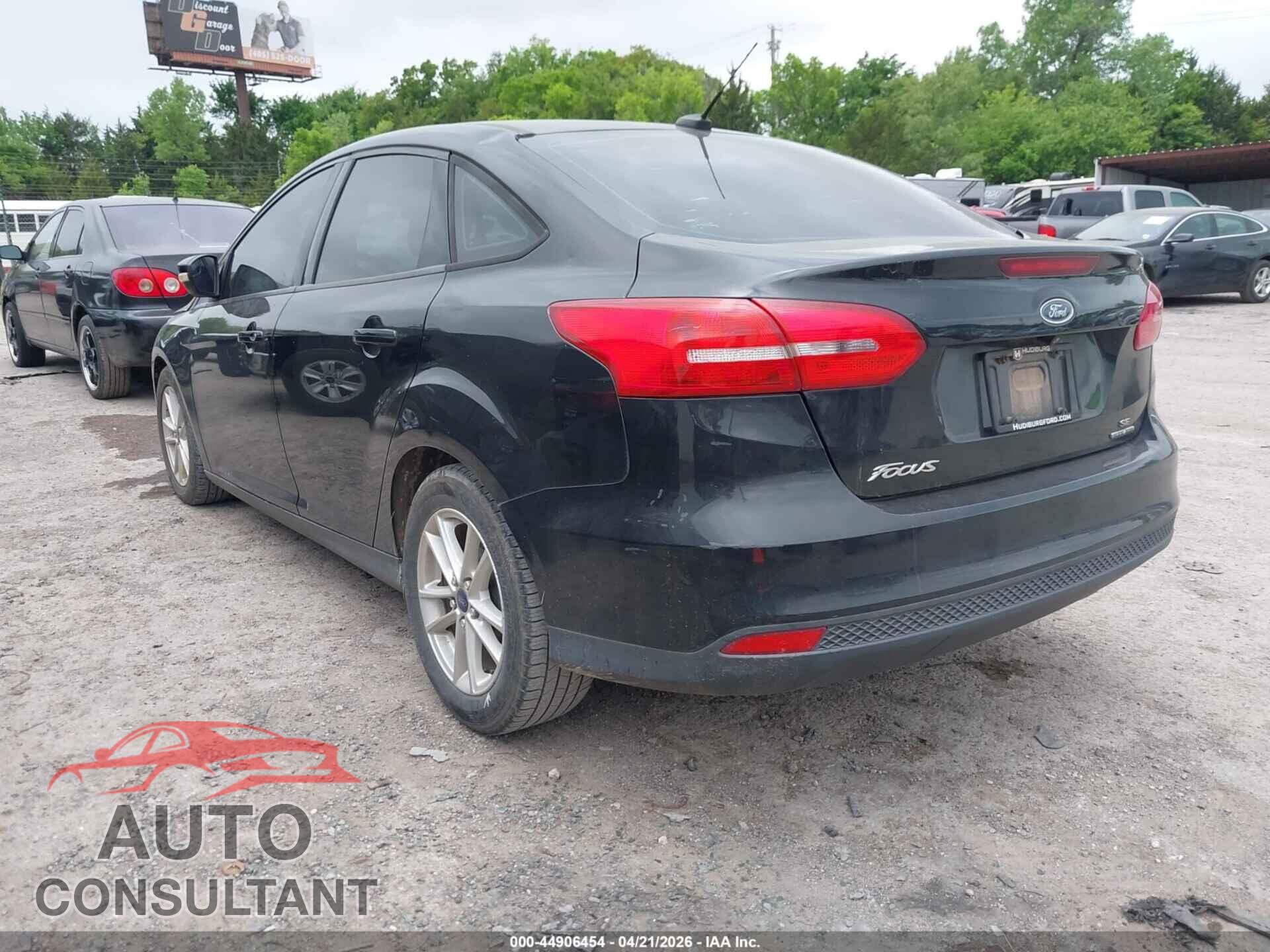 FORD FOCUS 2015 - 1FADP3F28FL384288