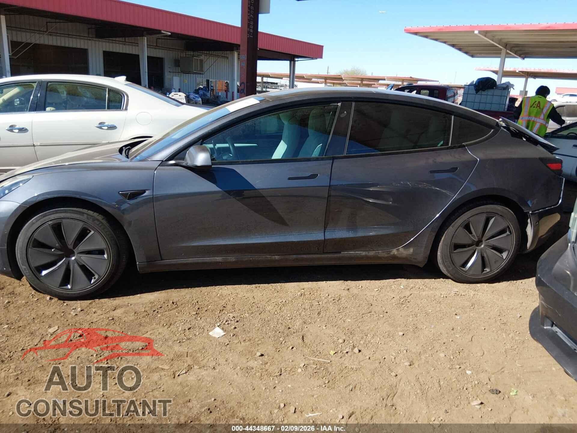 TESLA MODEL 3 2021 - 5YJ3E1EA4MF071358