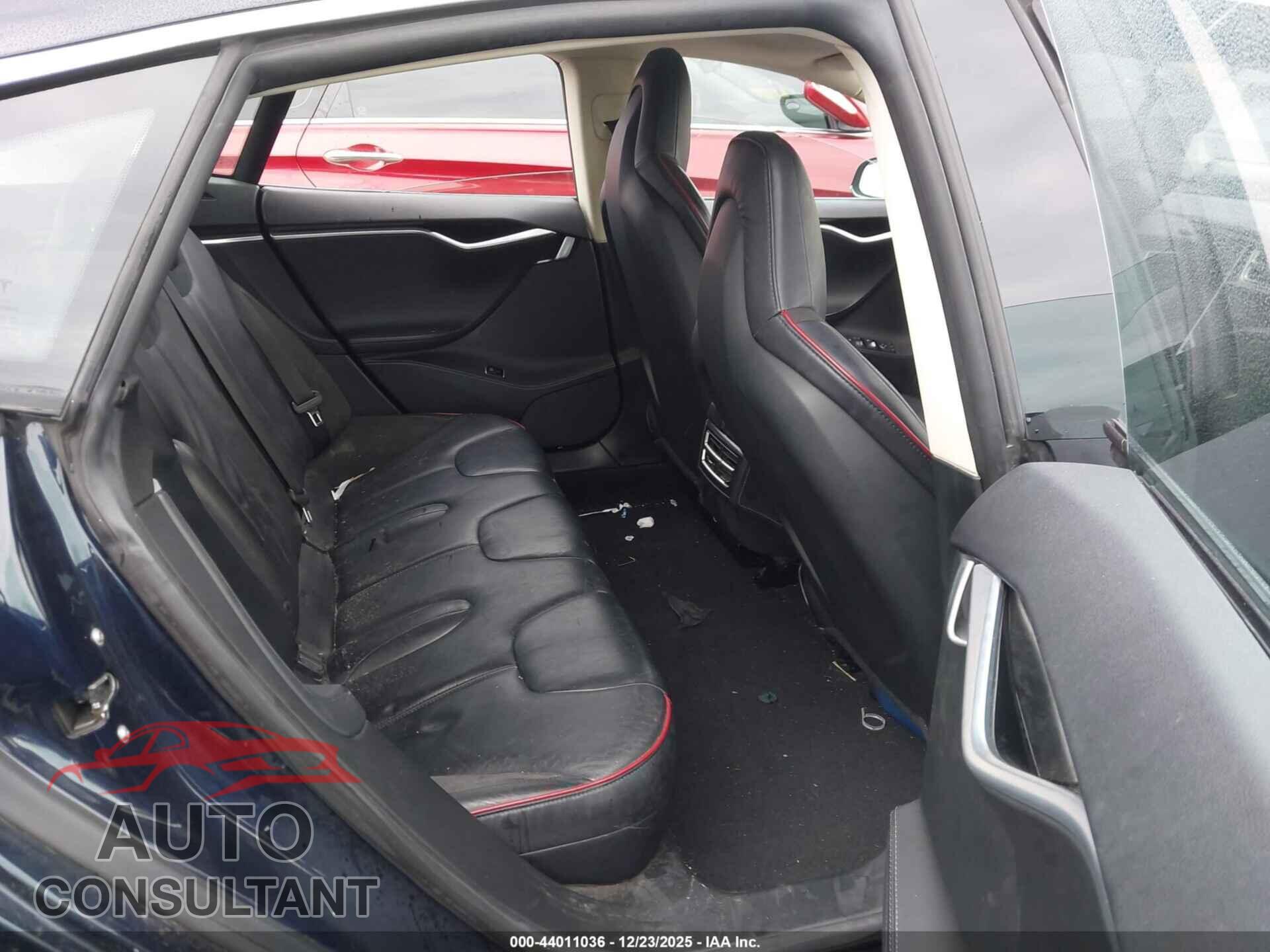 TESLA MODEL S 2014 - 5YJSA1H17EFP48892