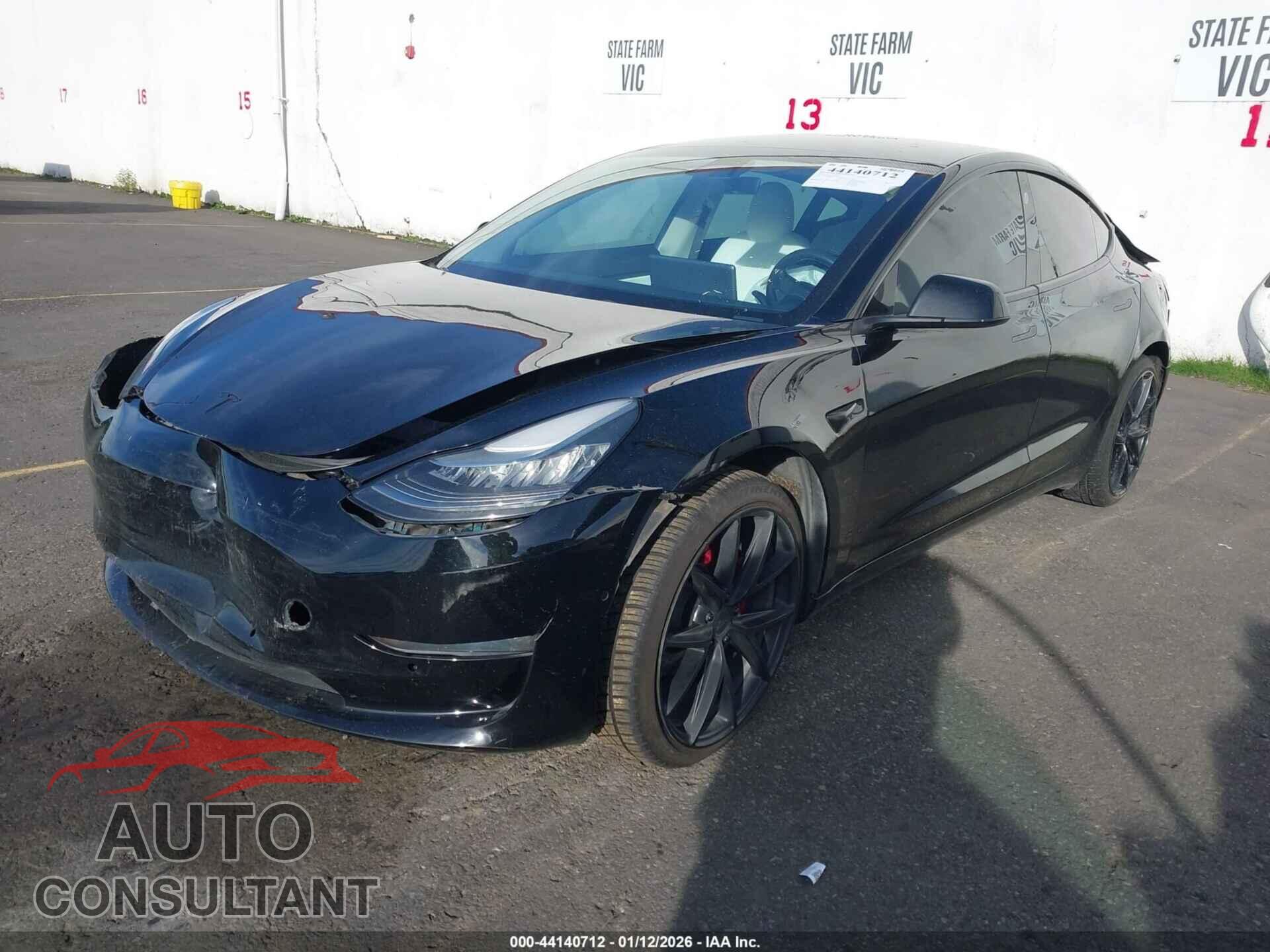 TESLA MODEL 3 2019 - 5YJ3E1EB0KF421431
