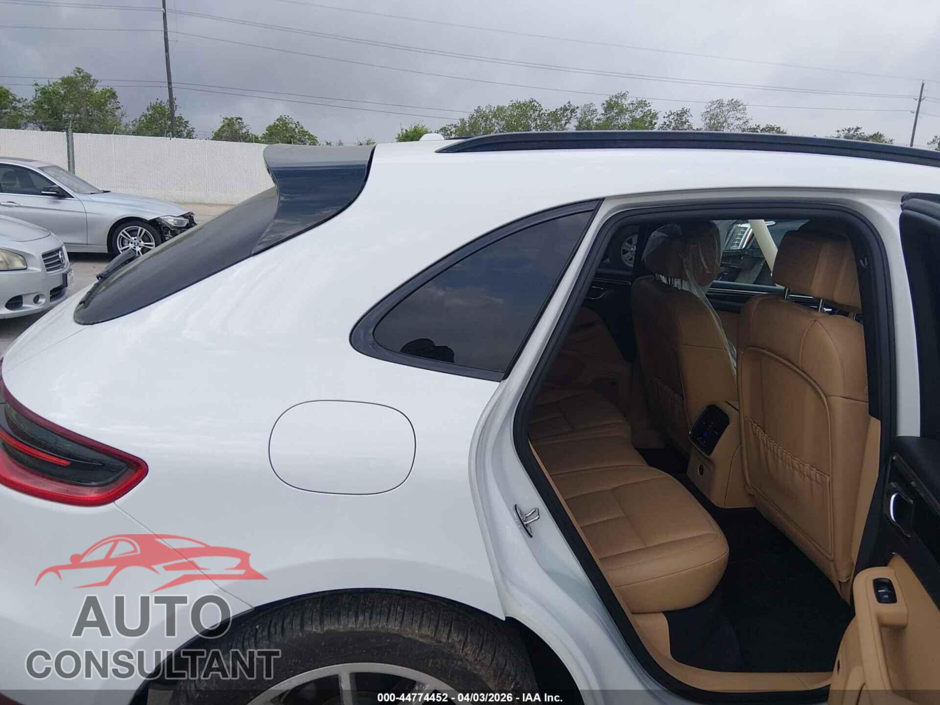 PORSCHE MACAN 2018 - WP1AA2A51JLB02574