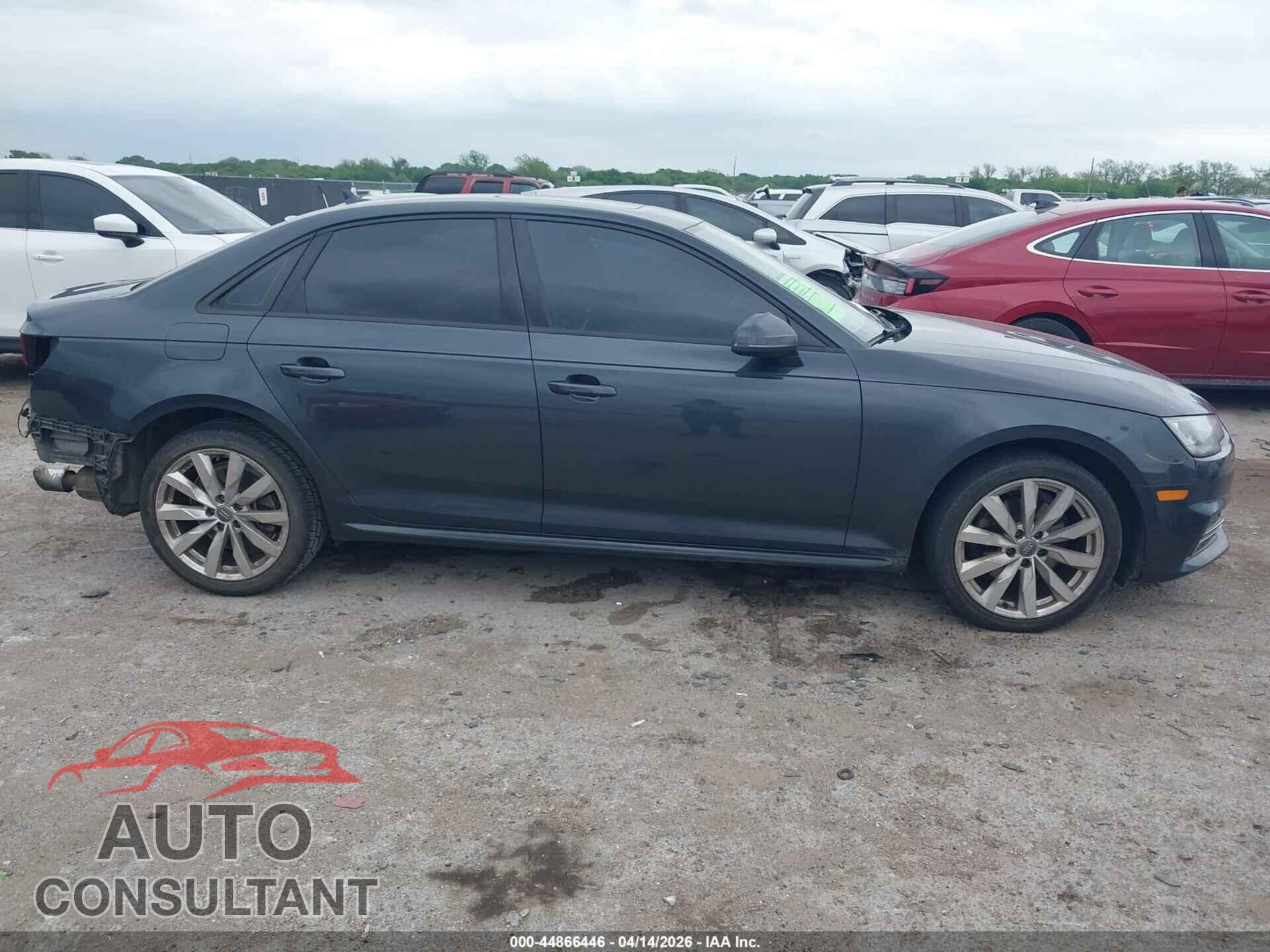 AUDI A4 2018 - WAUKMAF43JA155888