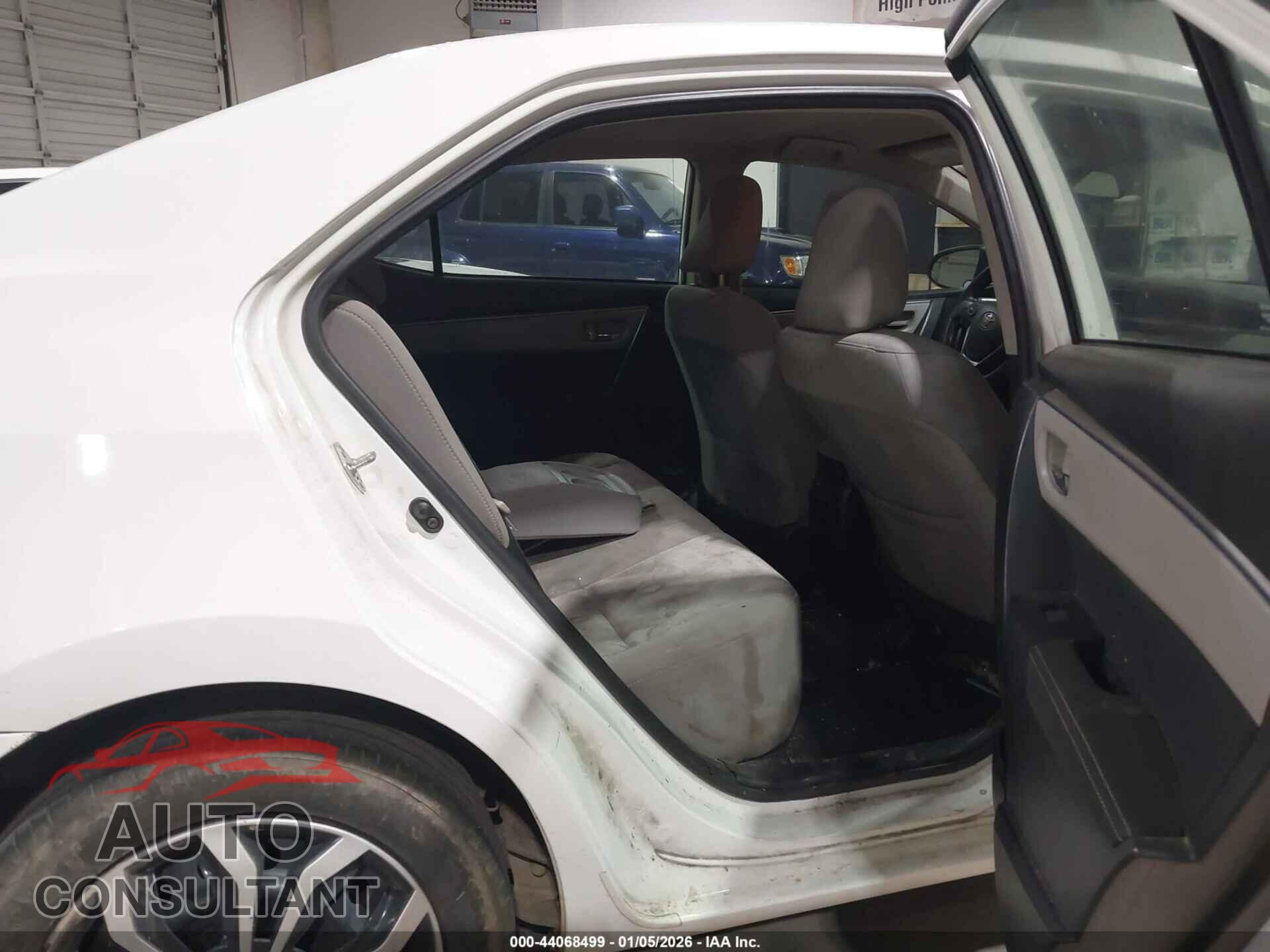 TOYOTA COROLLA 2015 - 2T1BURHE9FC444445