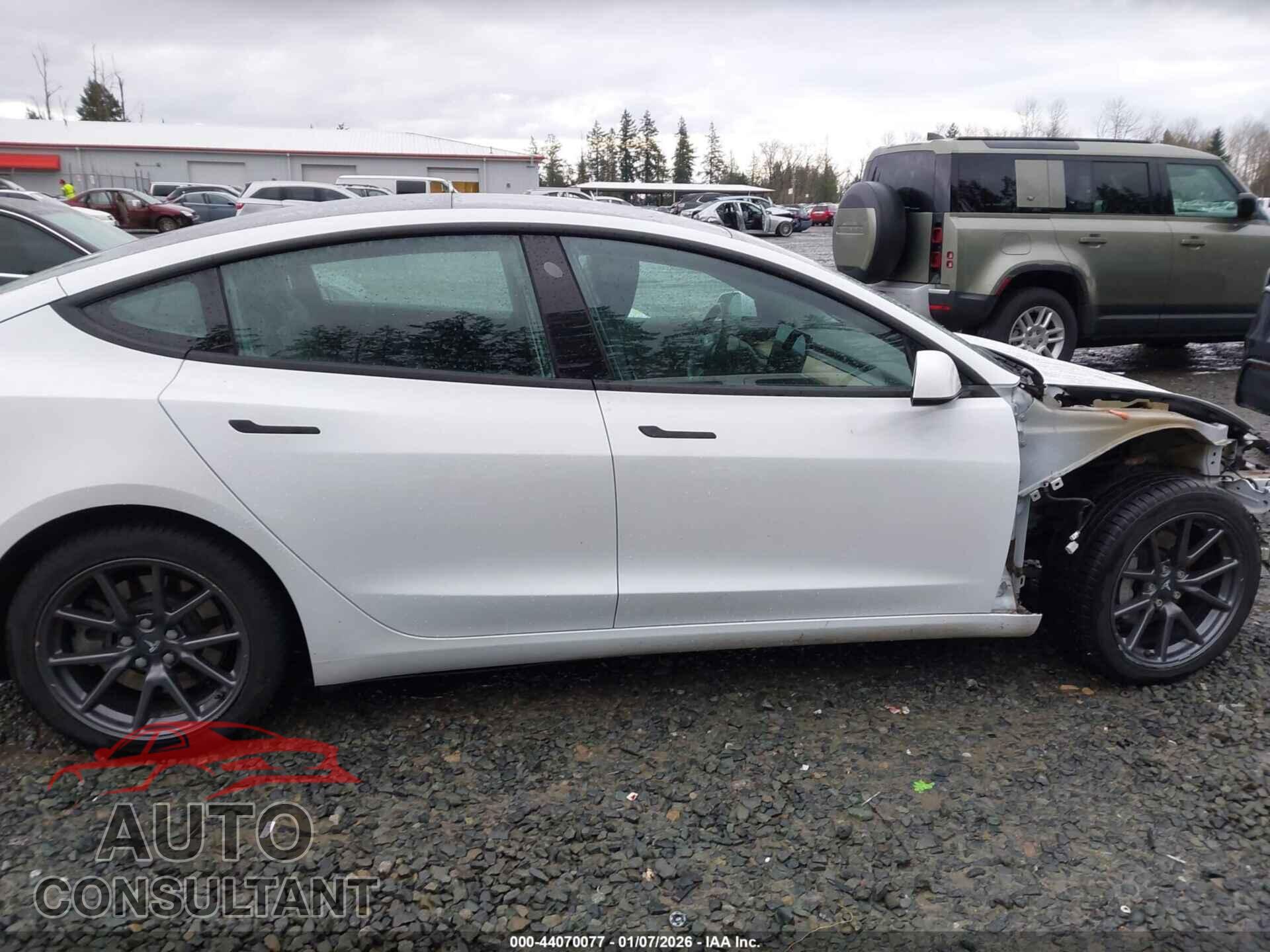 TESLA MODEL 3 2019 - 5YJ3E1EBXKF211760