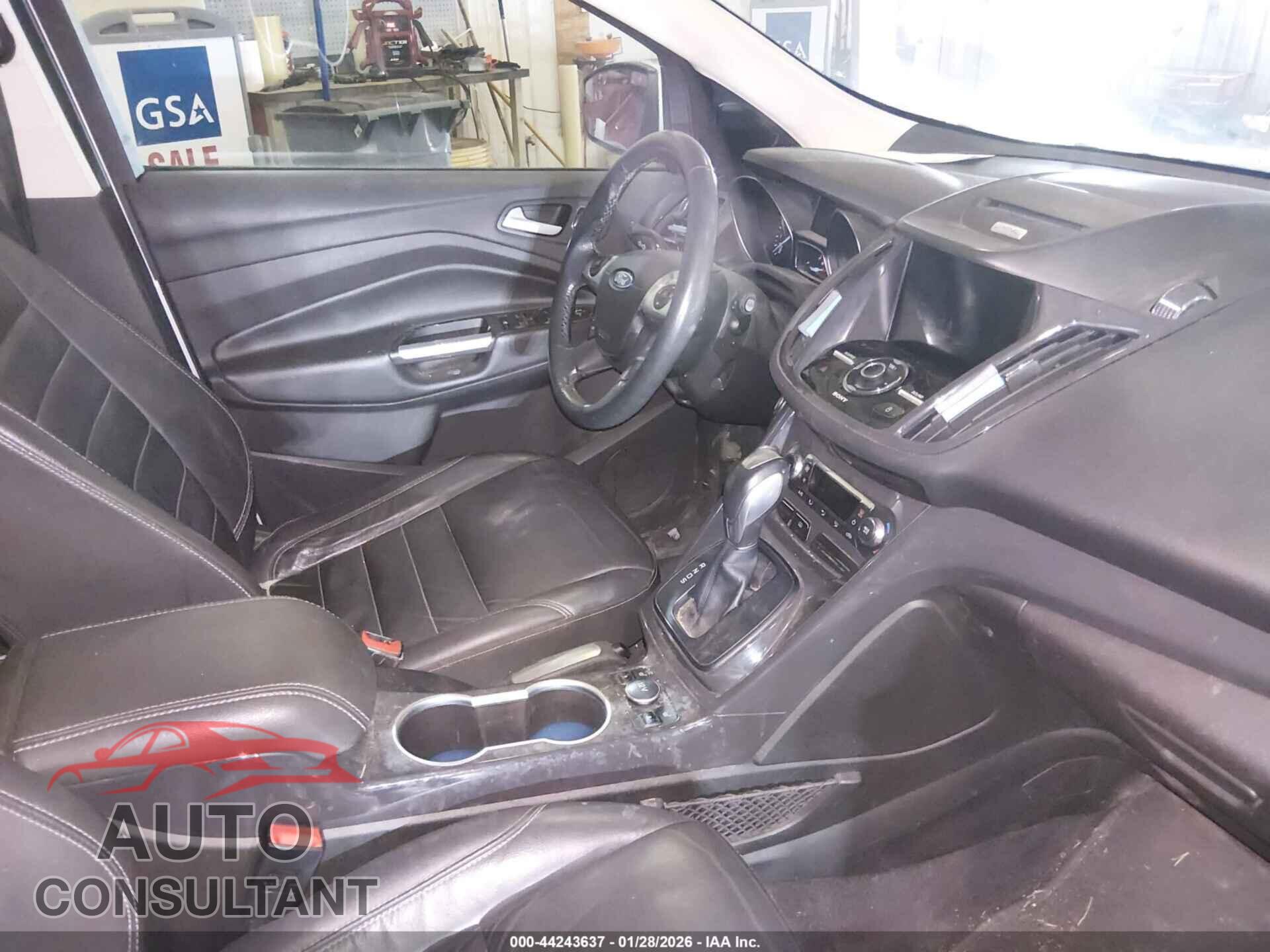 FORD ESCAPE 2016 - 1FMCU9J96GUA77697