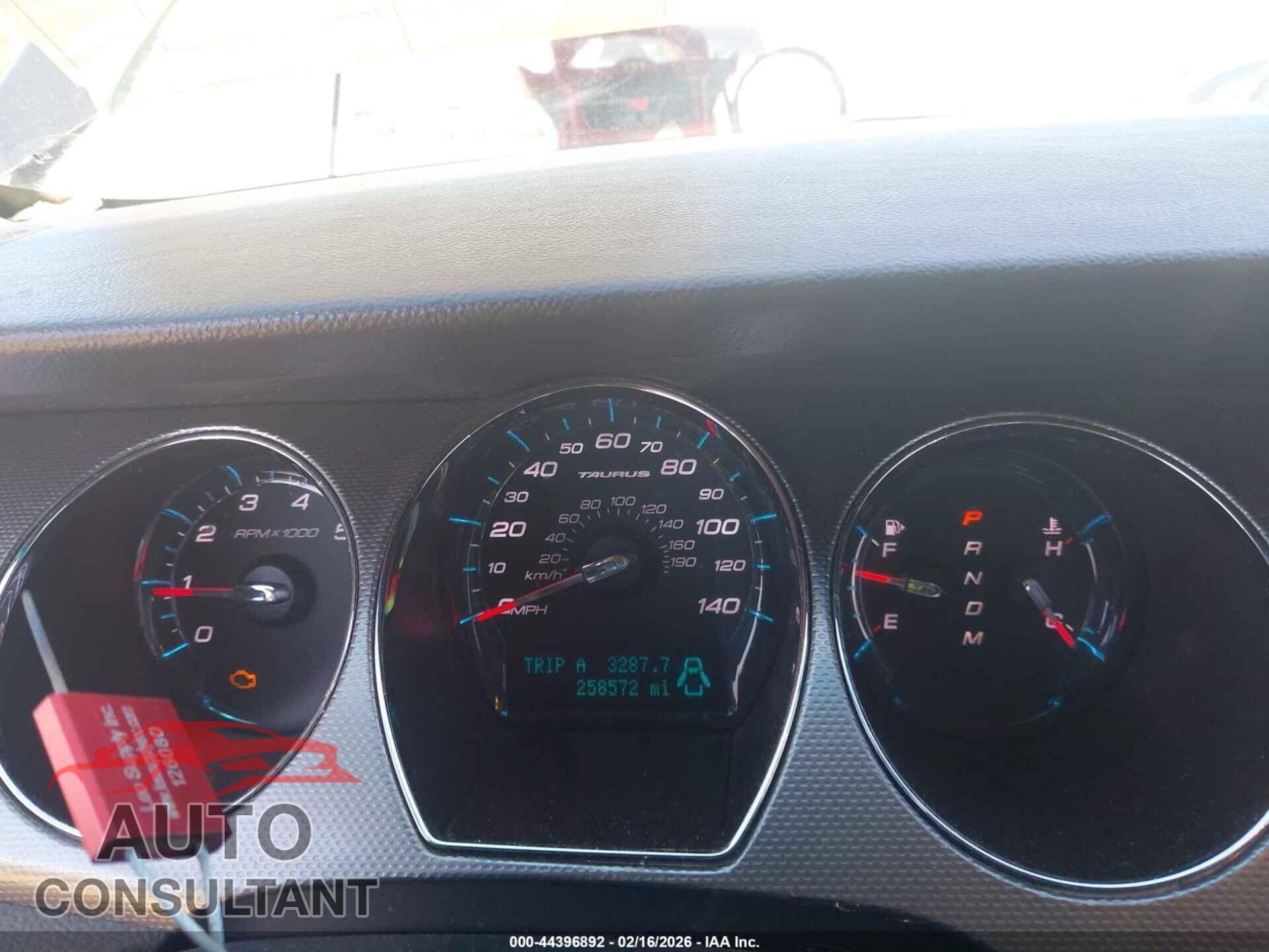 FORD TAURUS 2011 - 1FAHP2EW8BG100788
