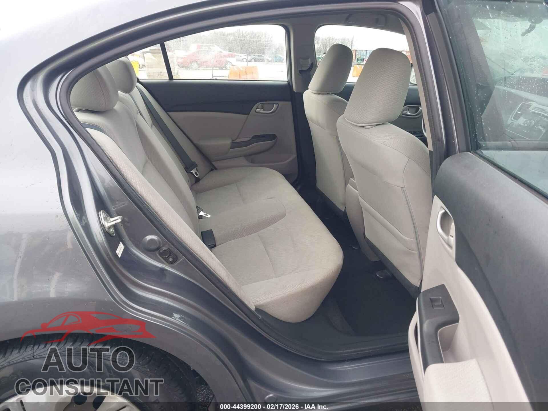 HONDA CIVIC 2013 - 19XFB2F58DE058681