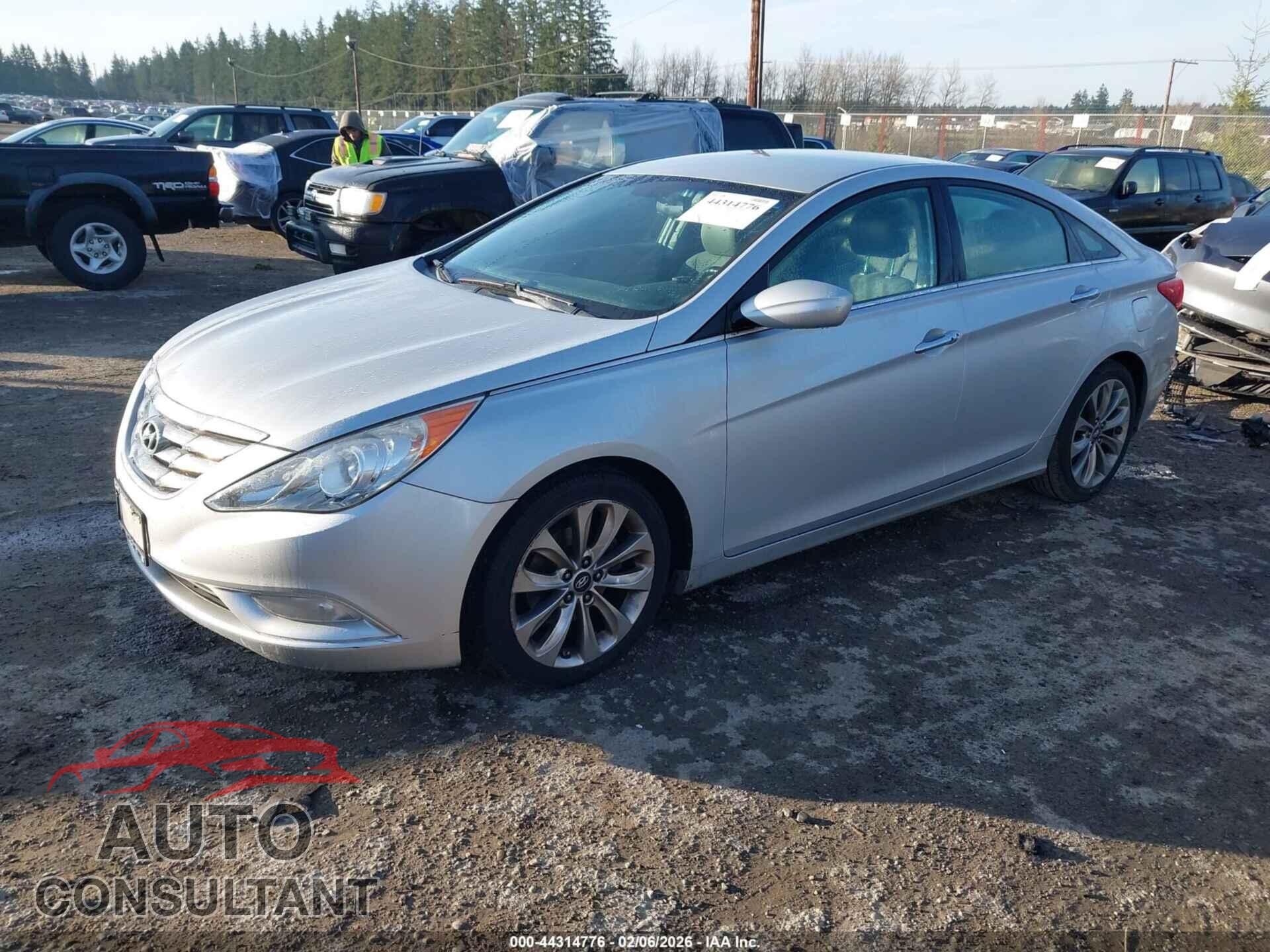 HYUNDAI SONATA 2011 - 5NPEC4AC8BH012674
