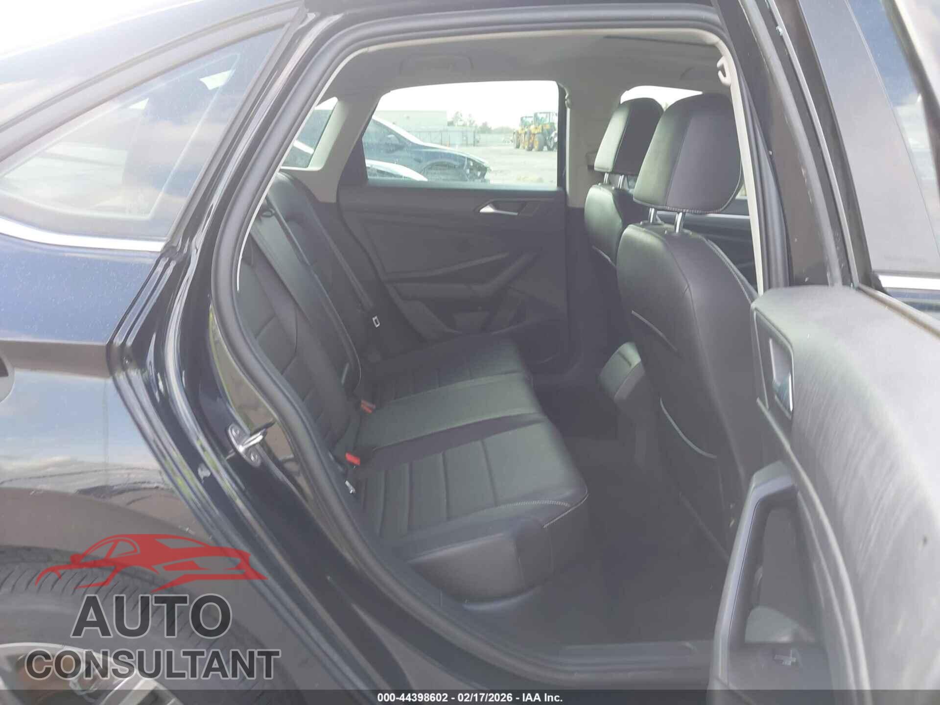 VOLKSWAGEN JETTA 2023 - 3VW7M7BU3PM007797