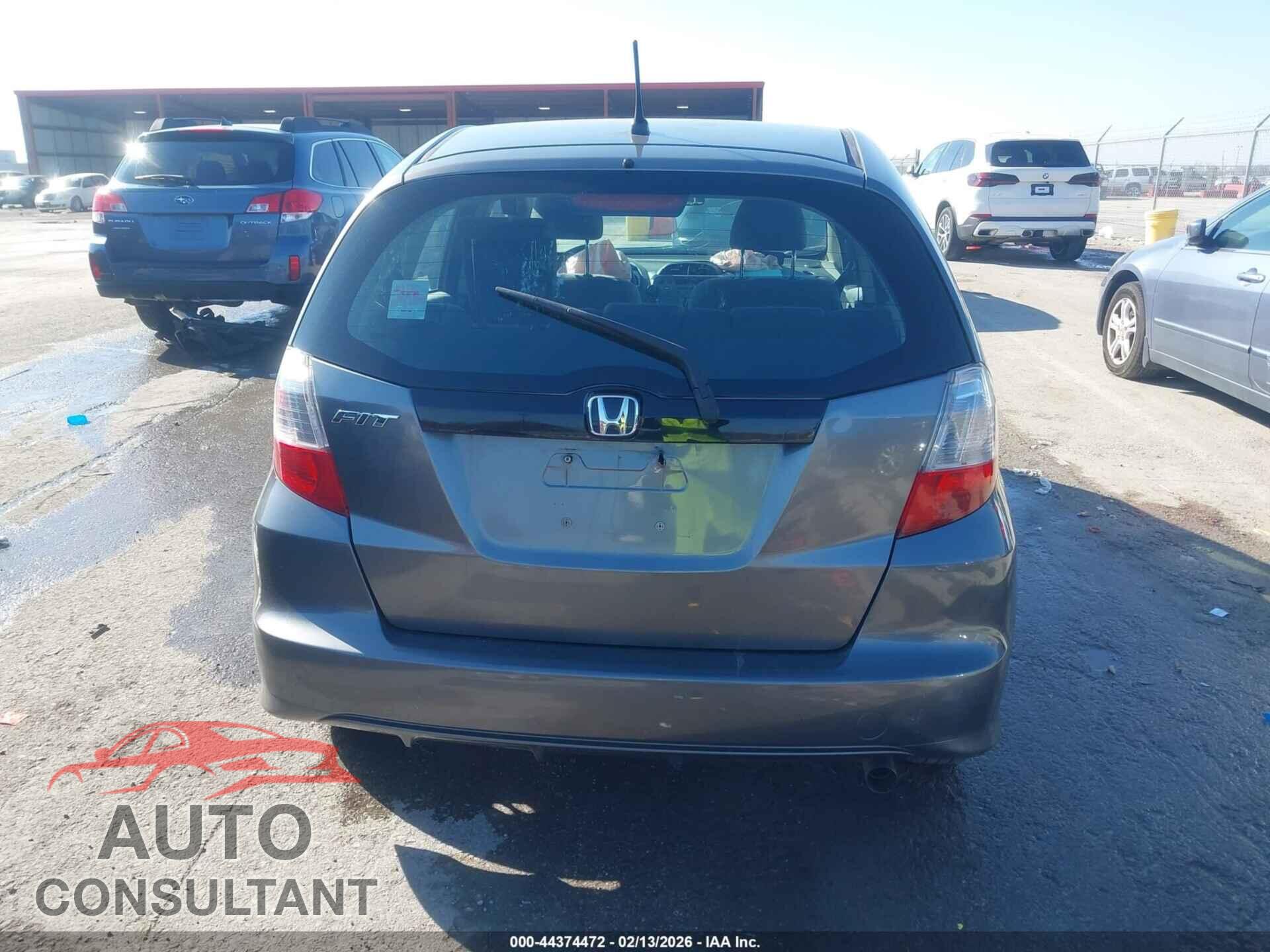 HONDA FIT 2013 - JHMGE8H37DC079652