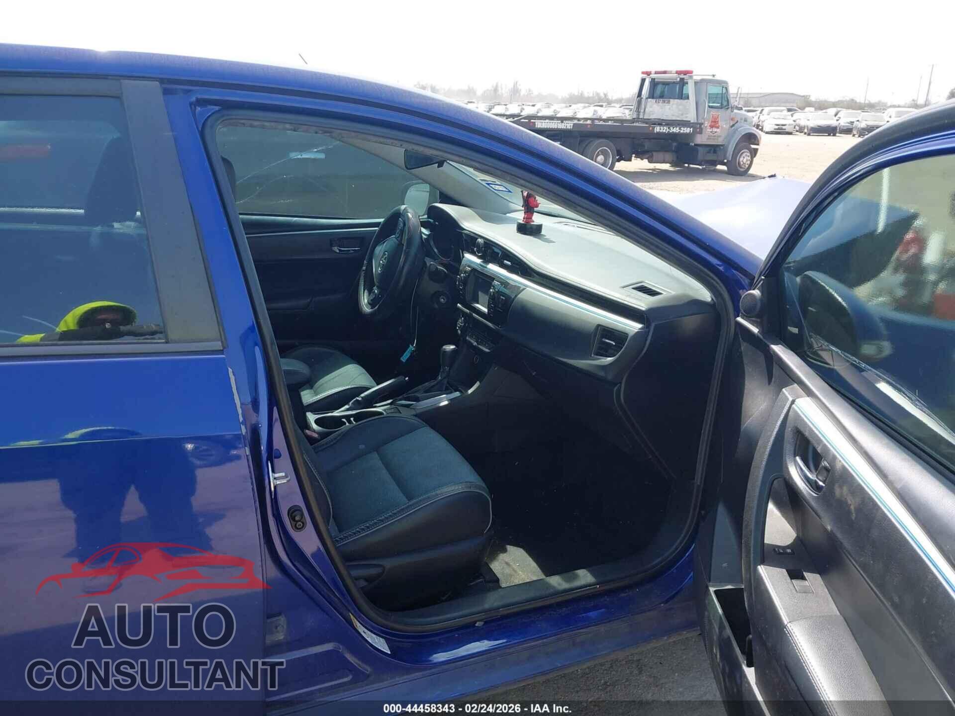 TOYOTA COROLLA 2015 - 5YFBURHE2FP201785