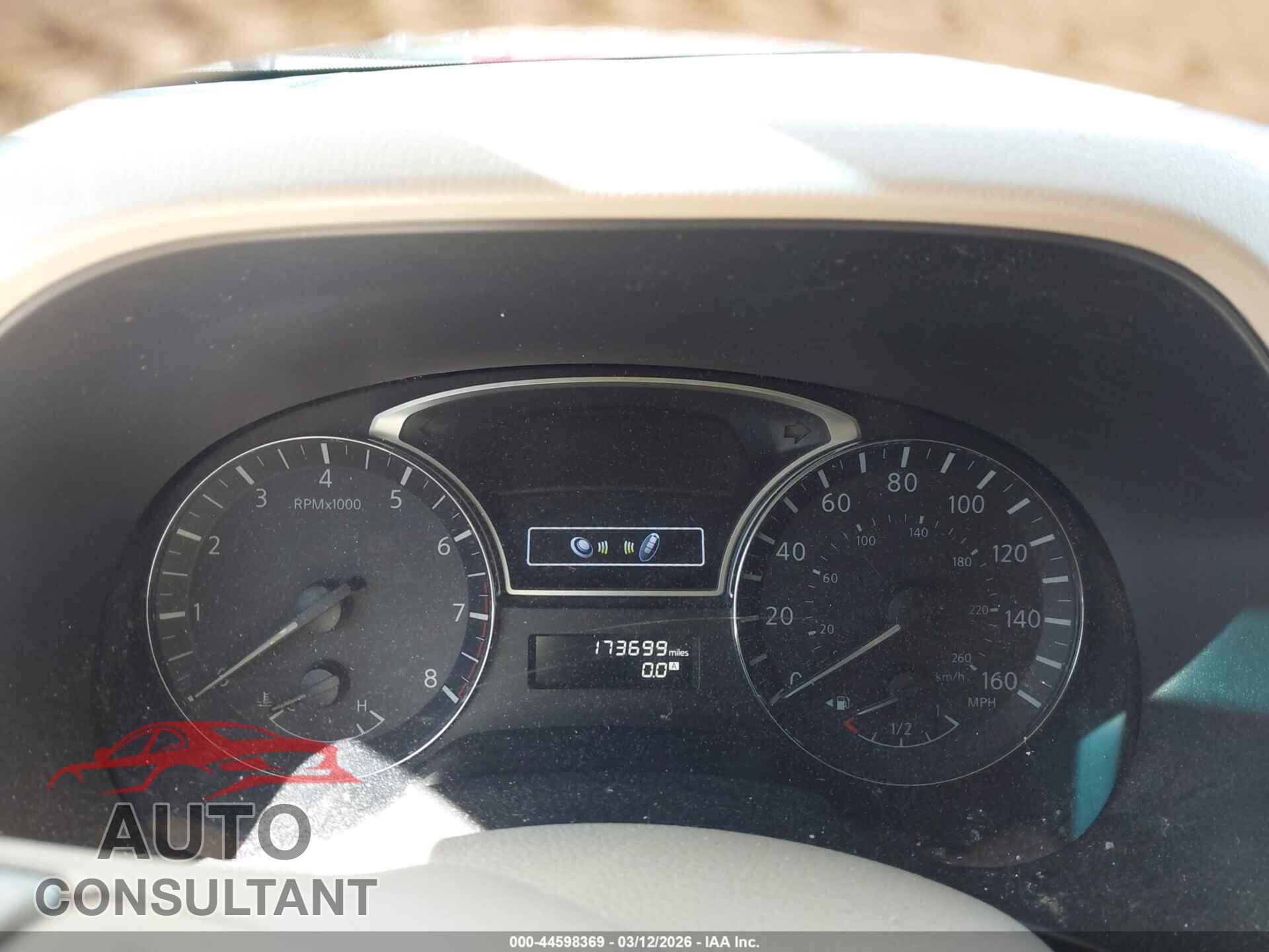 NISSAN PATHFINDER 2014 - 5N1AR2MM2EC606386