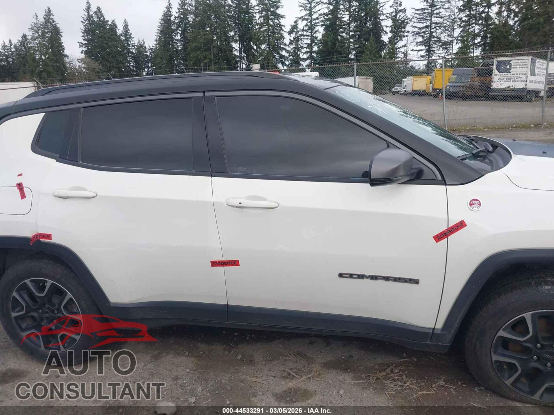 JEEP COMPASS 2019 - 3C4NJDDB0KT660471
