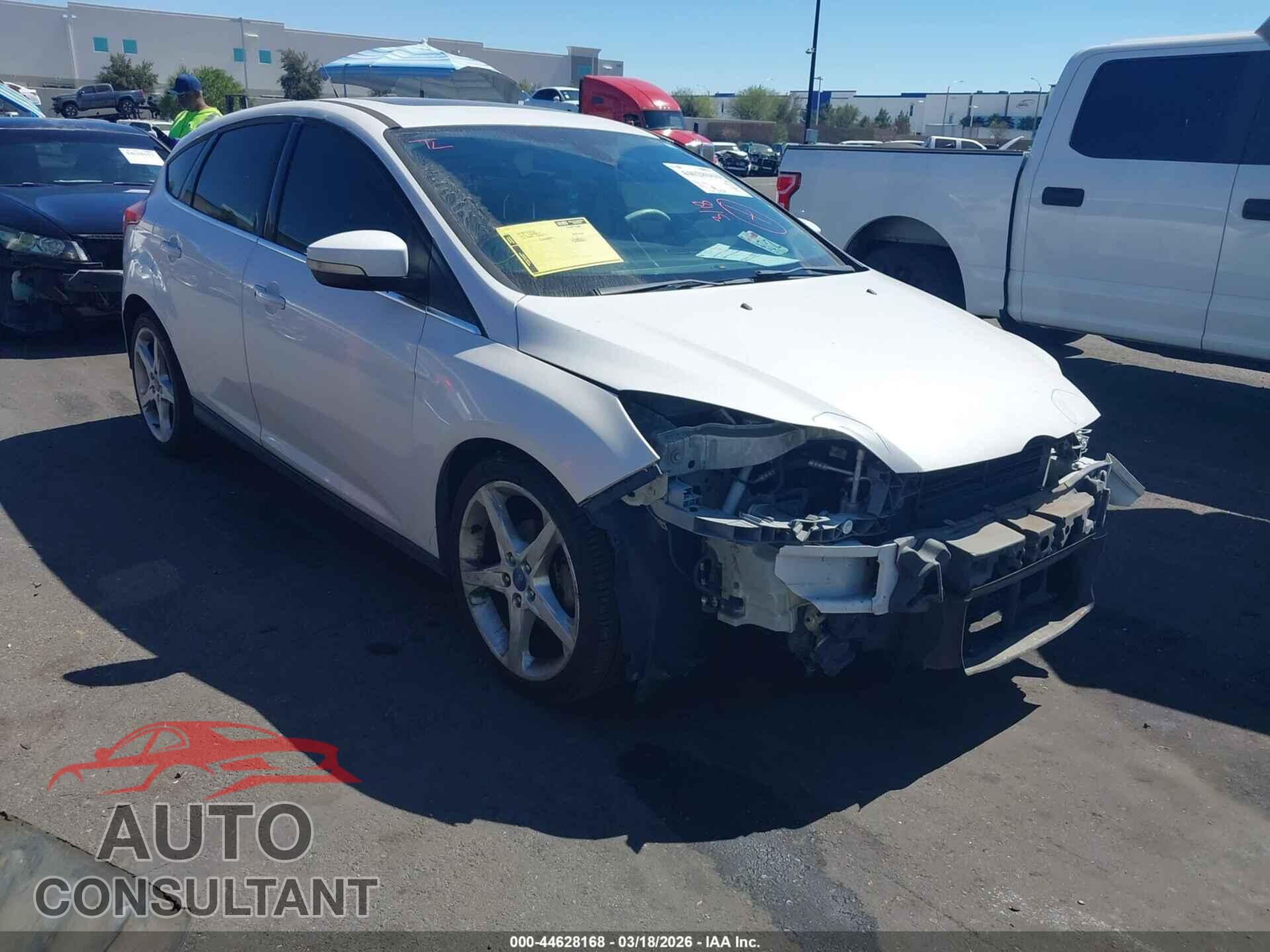 FORD FOCUS 2012 - 1FAHP3N24CL382309