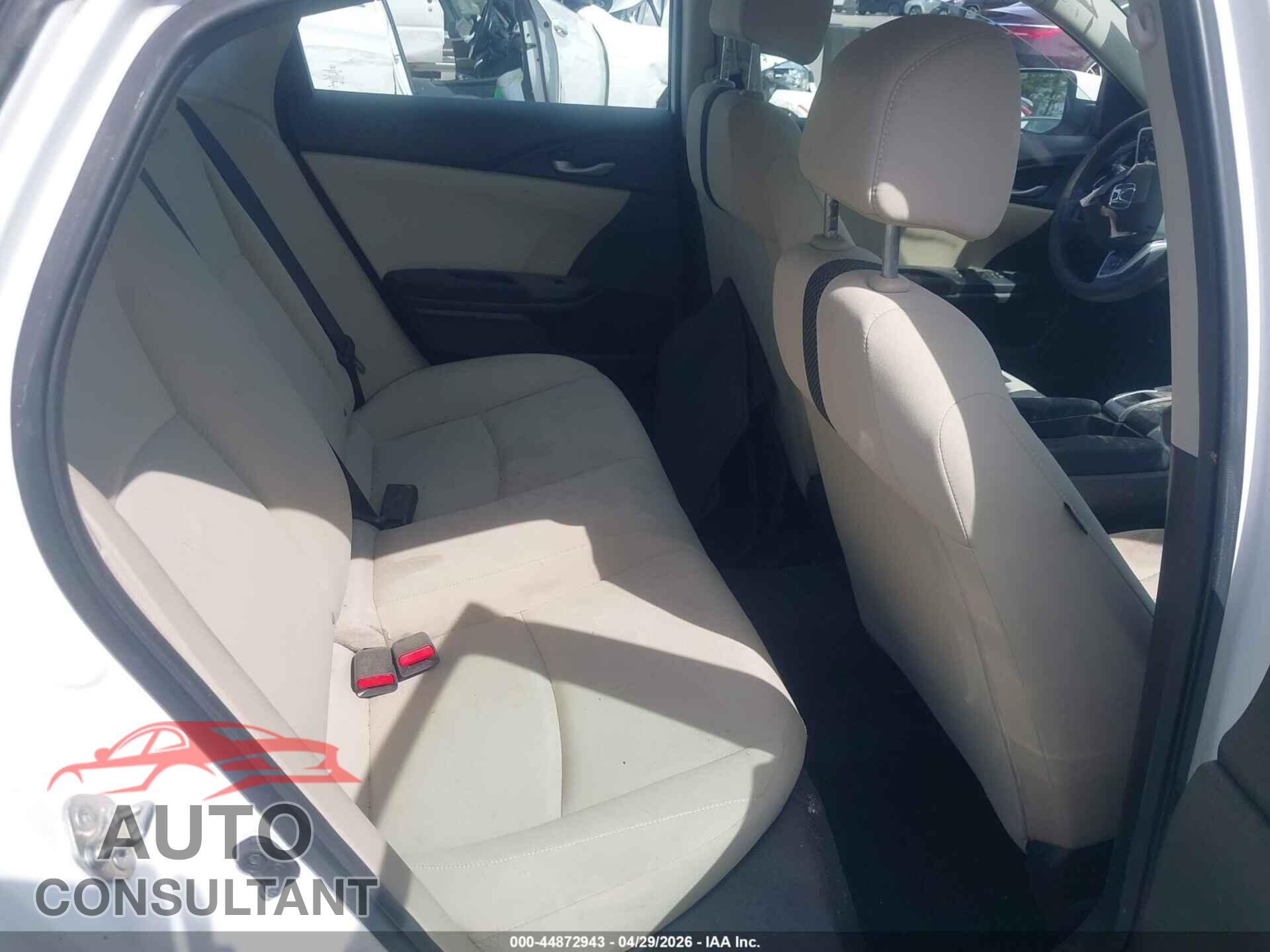 HONDA CIVIC 2019 - 2HGFC2F66KH555818