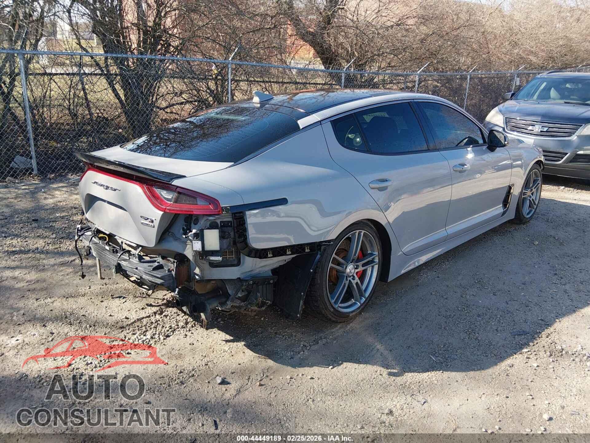 KIA STINGER 2019 - KNAE55LC5K6045636