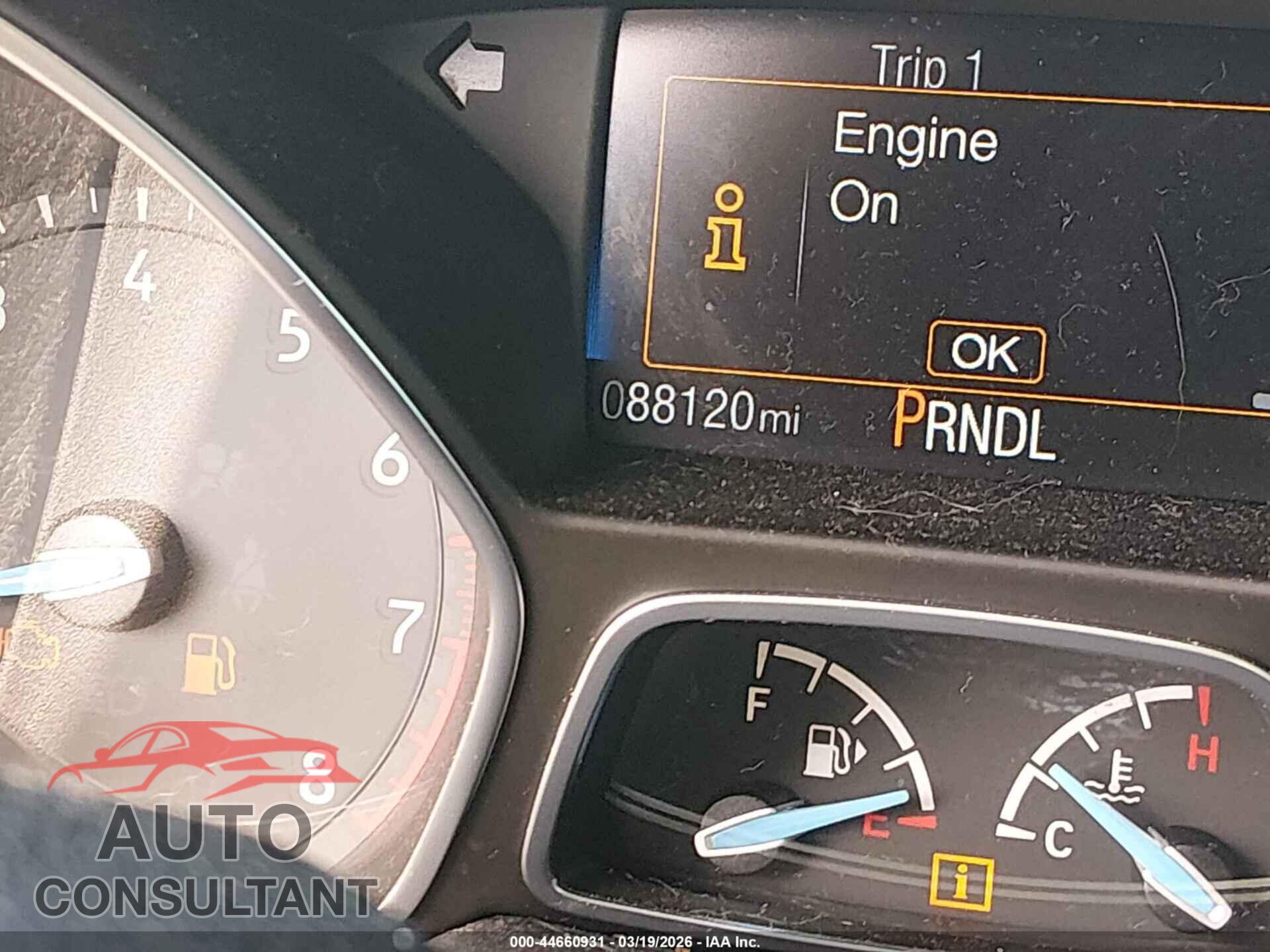 FORD FOCUS 2018 - 1FADP3E24JL330657