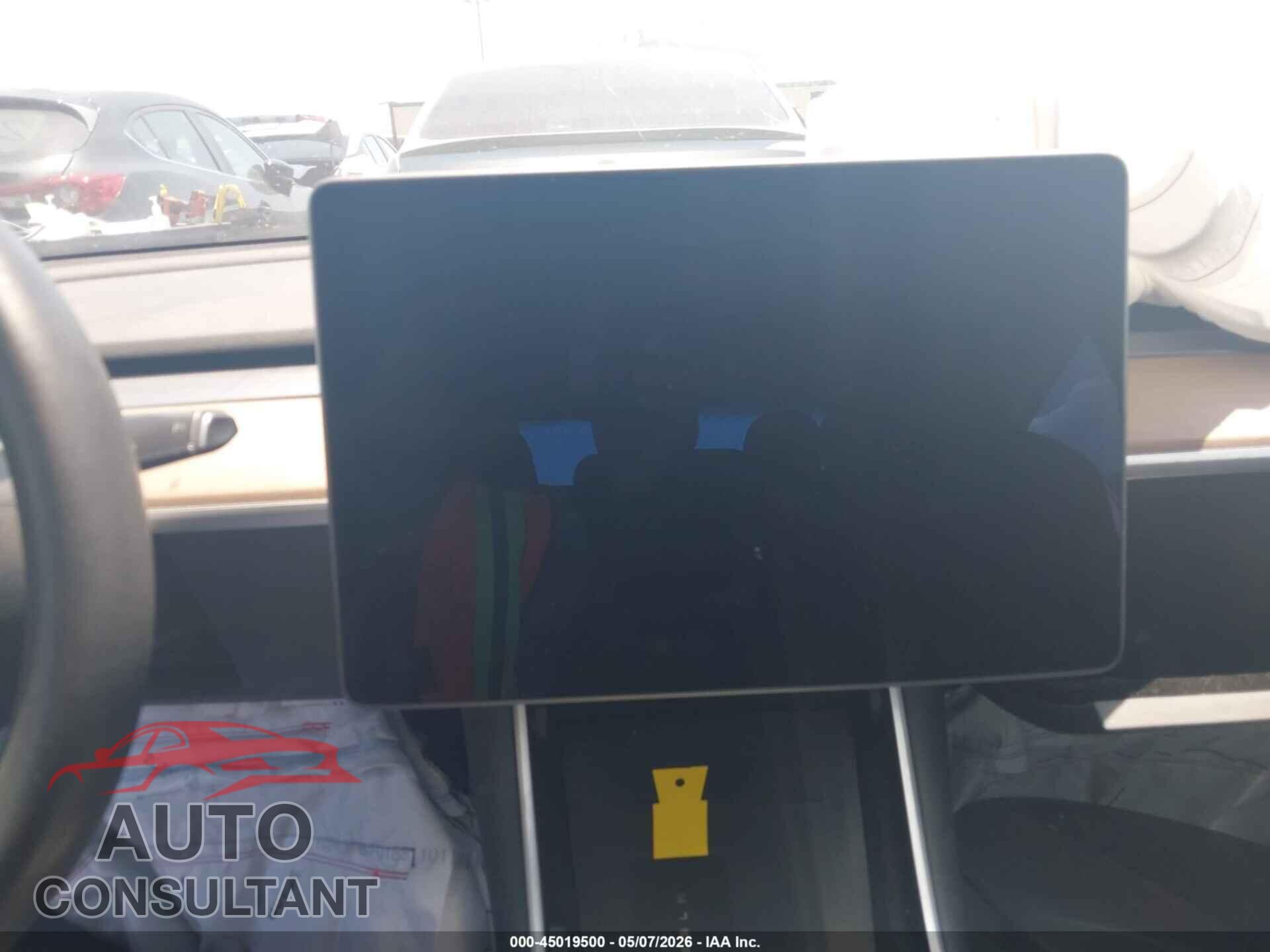 TESLA MODEL 3 2020 - 5YJ3E1EA2LF670077