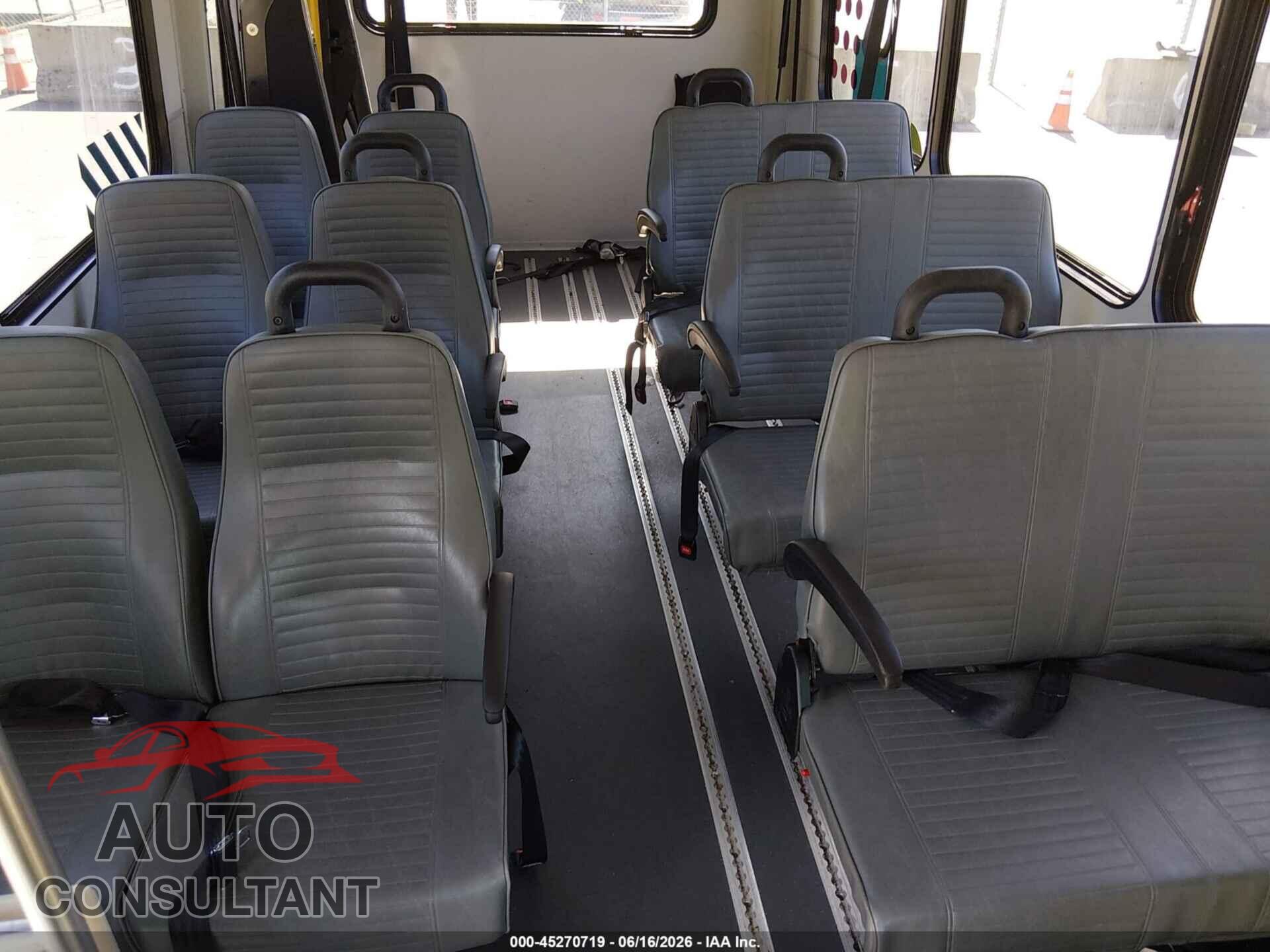 FORD E-350 CUTAWAY 2017 - 1FDEE3FS0HDC12799