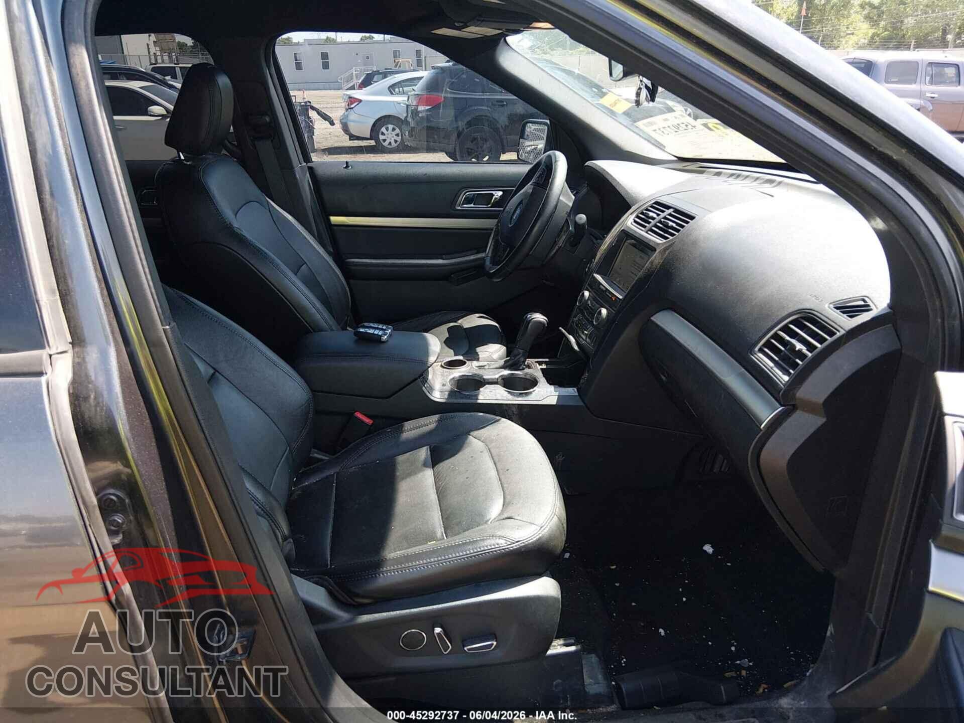 FORD EXPLORER 2018 - 1FM5K7D88JGB84259