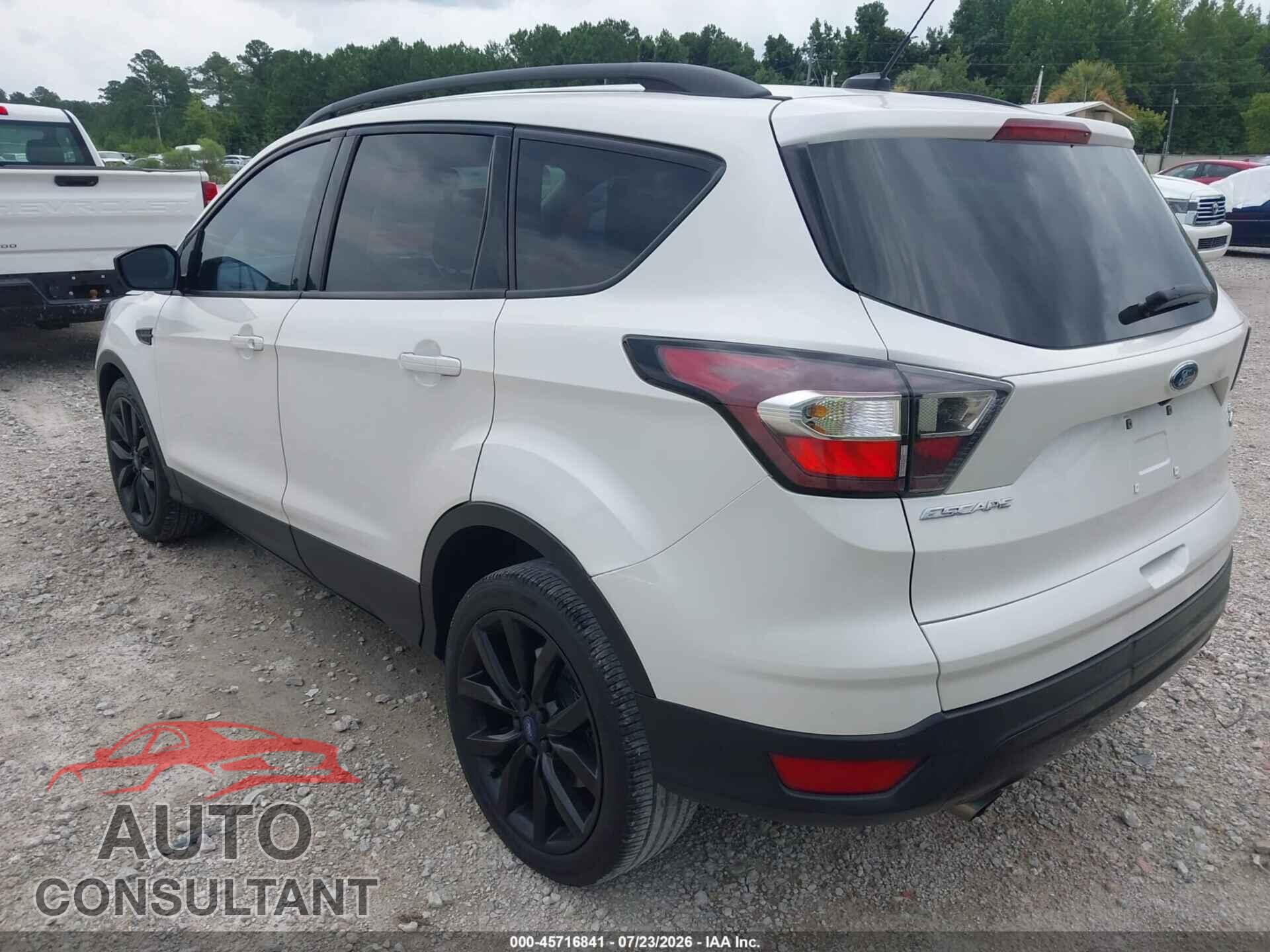 FORD ESCAPE 2017 - 1FMCU0GD6HUA98686