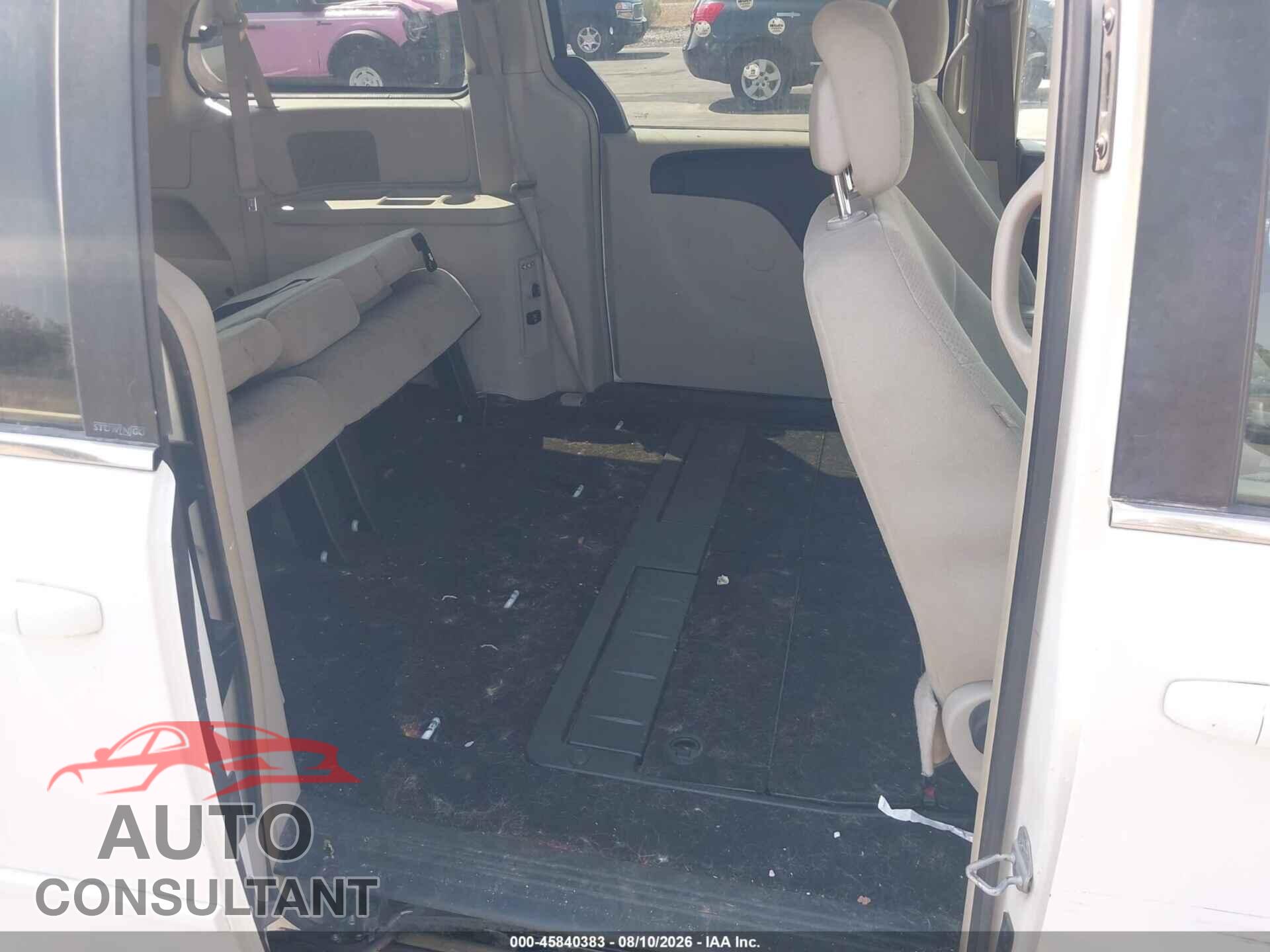DODGE GRAND CARAVAN 2011 - 2D4RN5DG8BR680450