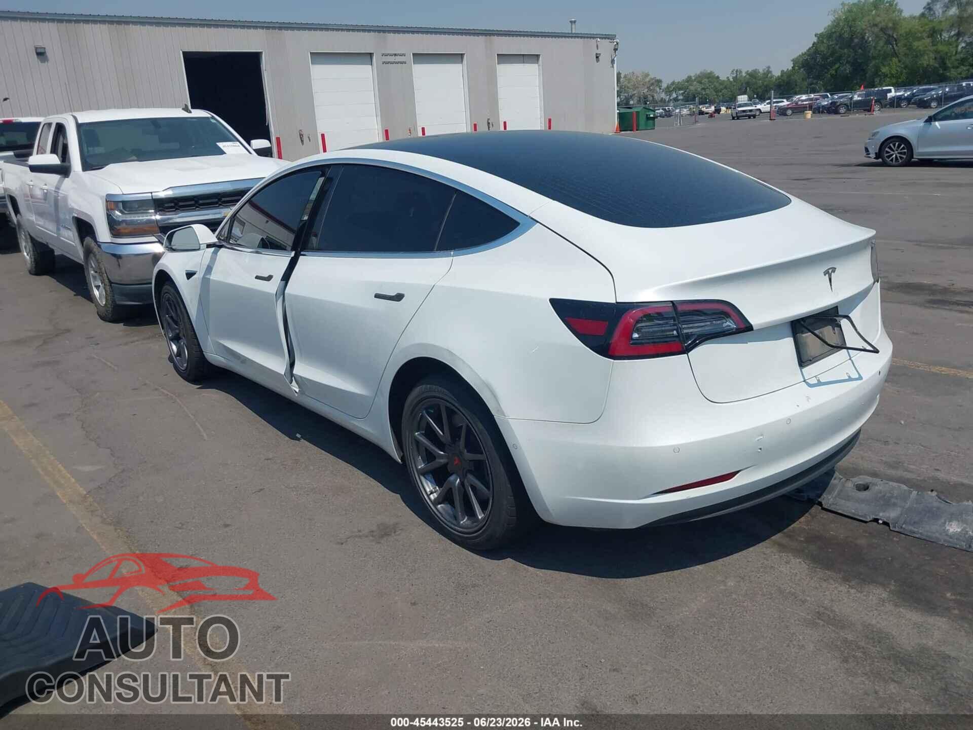 TESLA MODEL 3 2019 - 5YJ3E1EA8KF435701