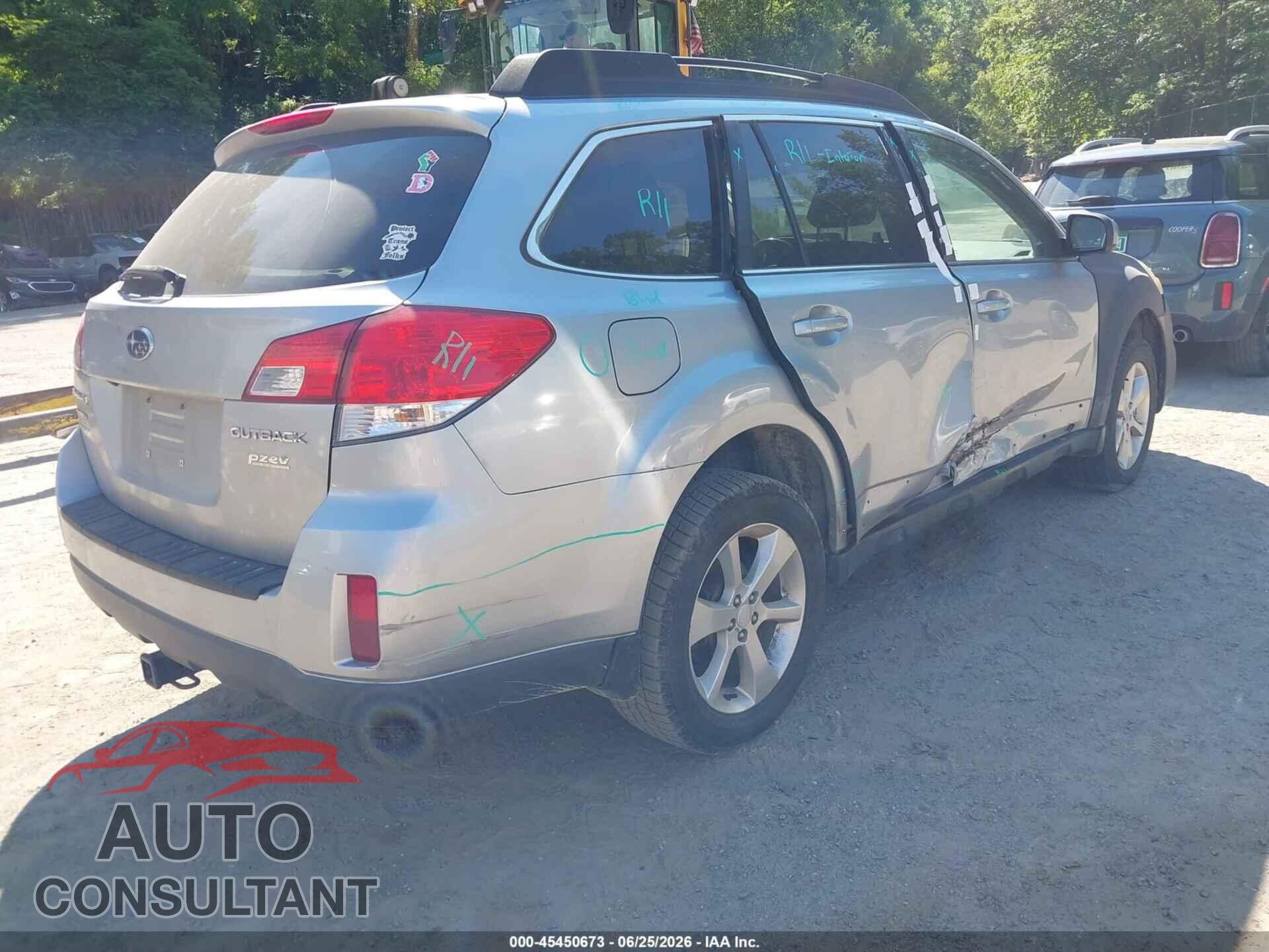 SUBARU OUTBACK 2013 - 4S4BRBGC8D3292703