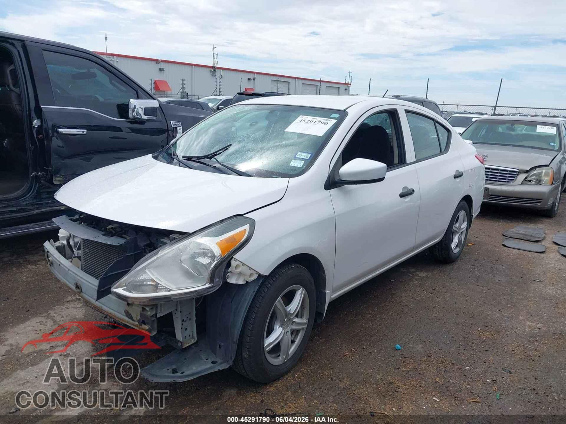 NISSAN VERSA 2017 - 3N1CN7AP3HL817760