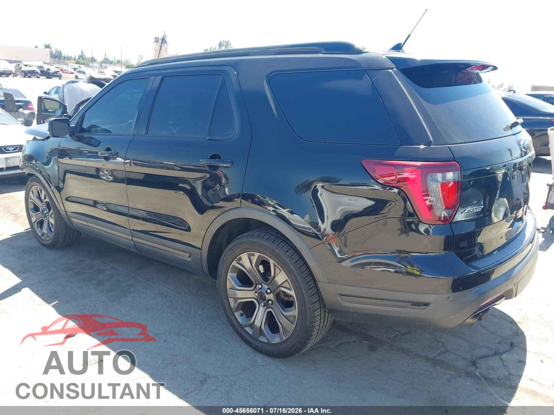 FORD EXPLORER 2018 - 1FM5K8GT2JGA80596