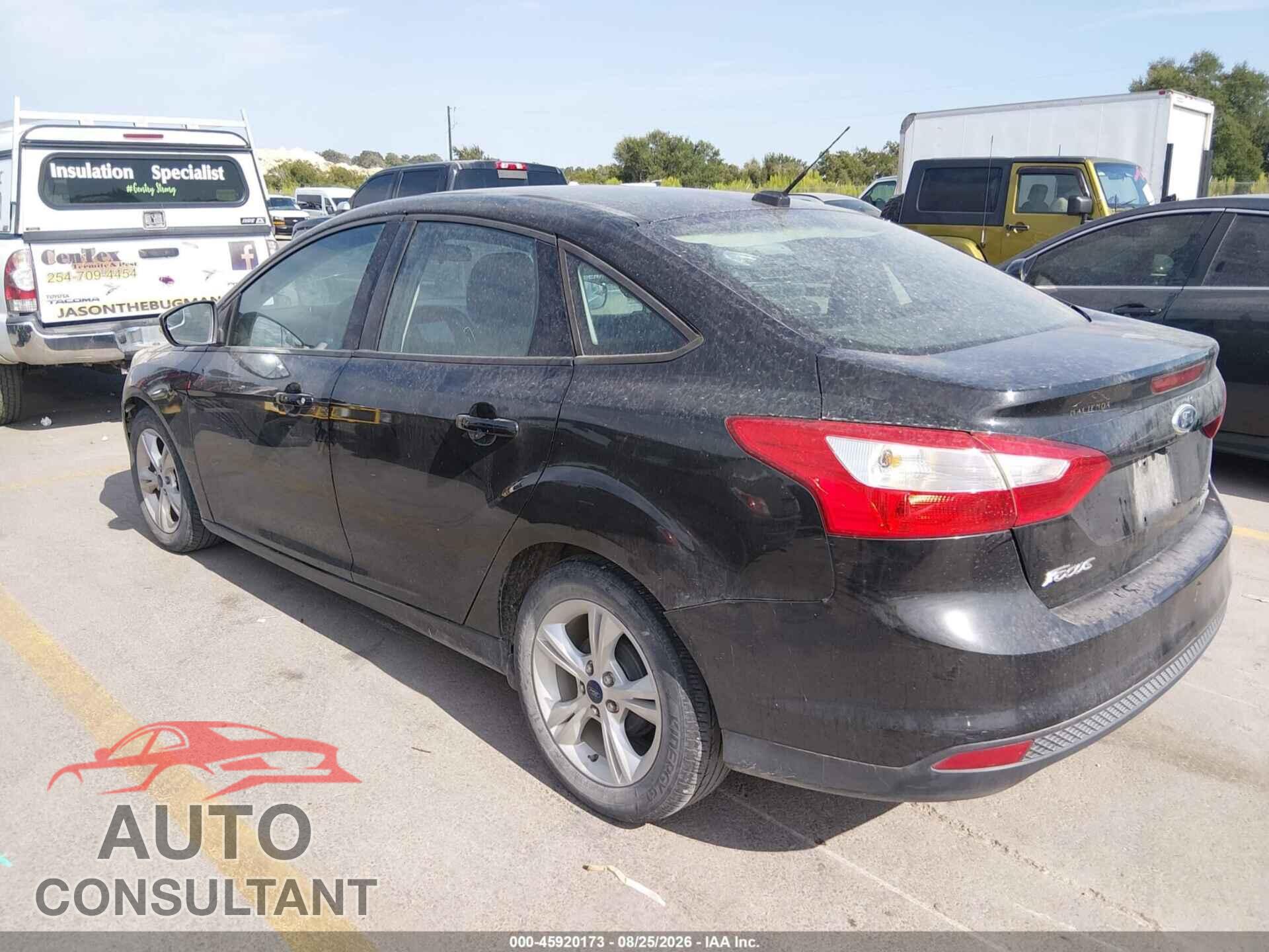 FORD FOCUS 2014 - 1FADP3F22EL440143