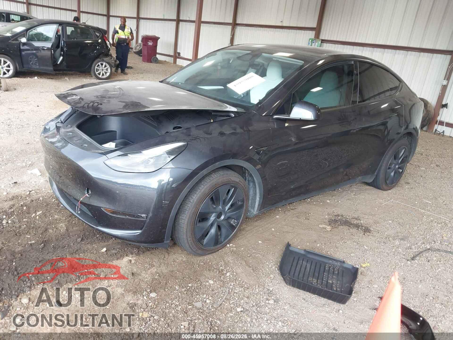 TESLA MODEL Y 2024 - 7SAYGDEE8RF208848