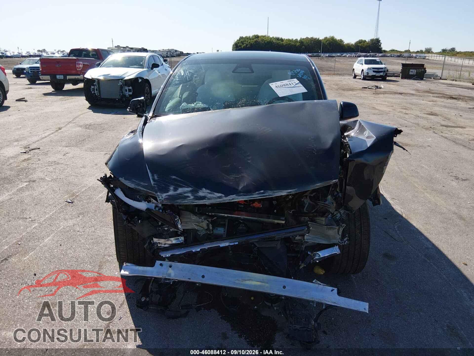 TESLA MODEL Y 2026 - 7SAYGDEE2TF704350