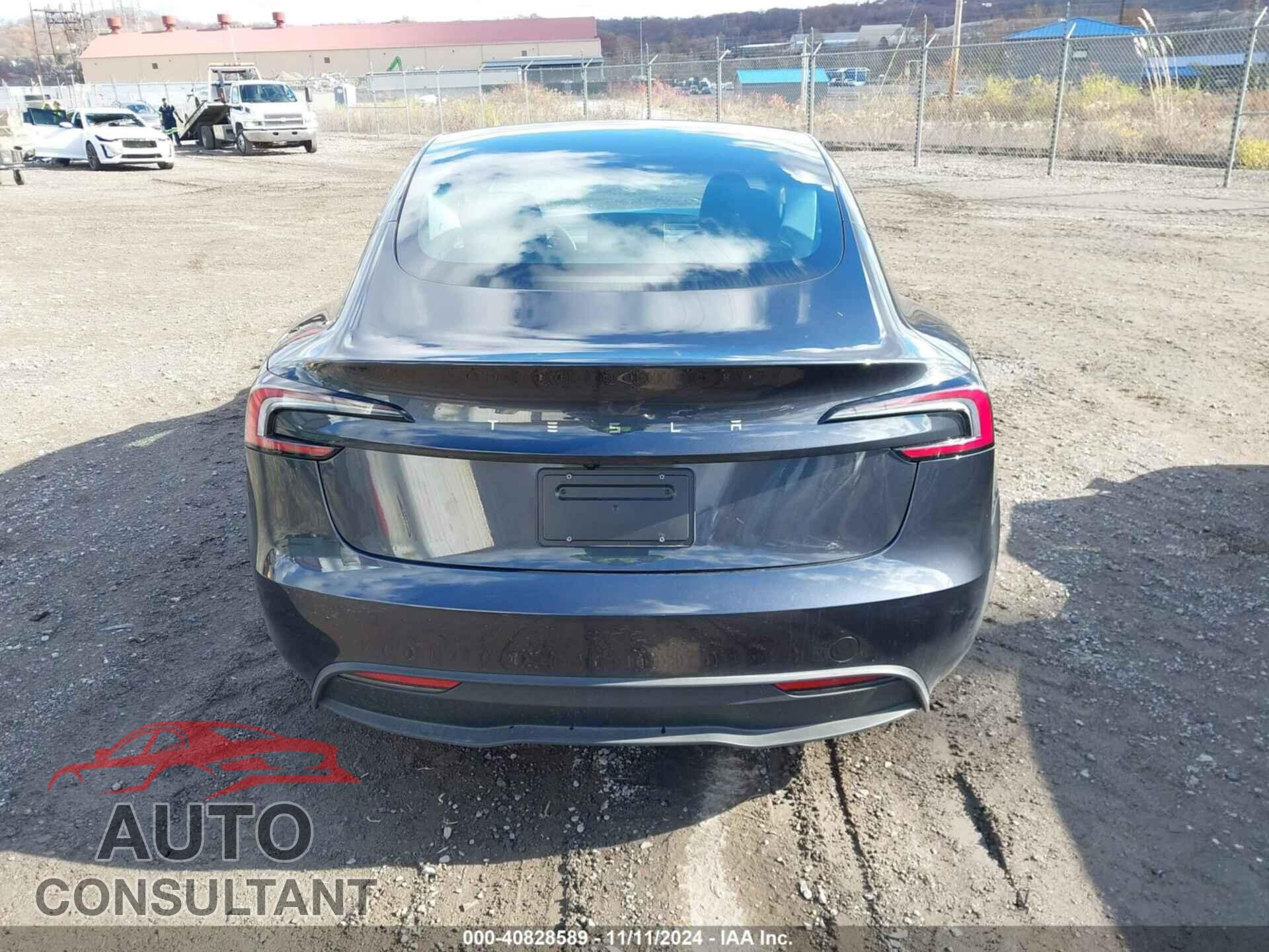 TESLA MODEL 3 2024 - 5YJ3E1EA5RF735545