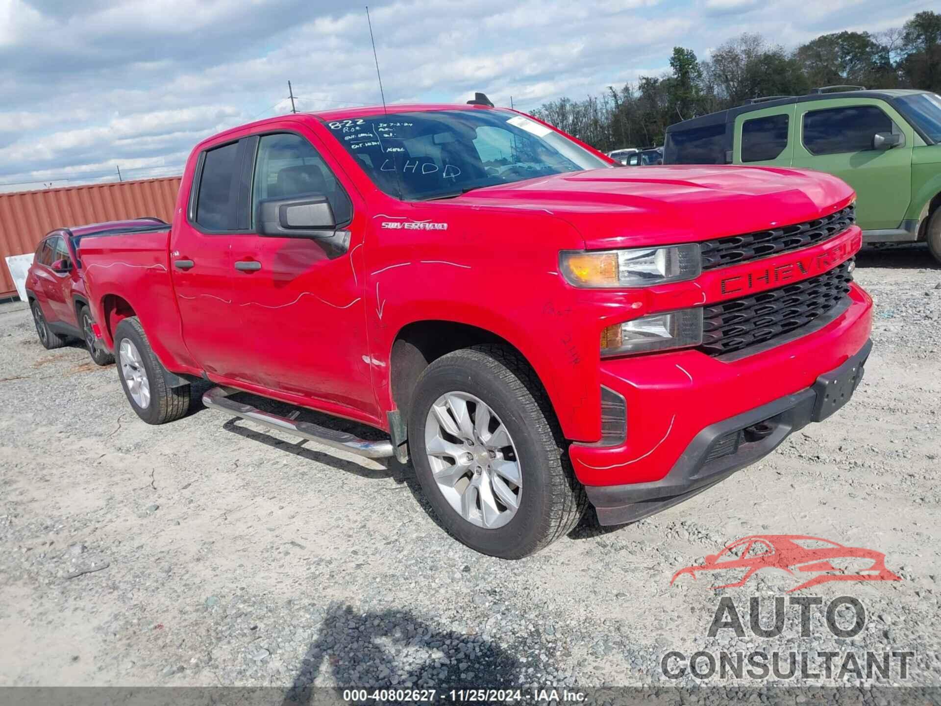 CHEVROLET SILVERADO 1500 2021 - 1GCRWBEK4MZ342788