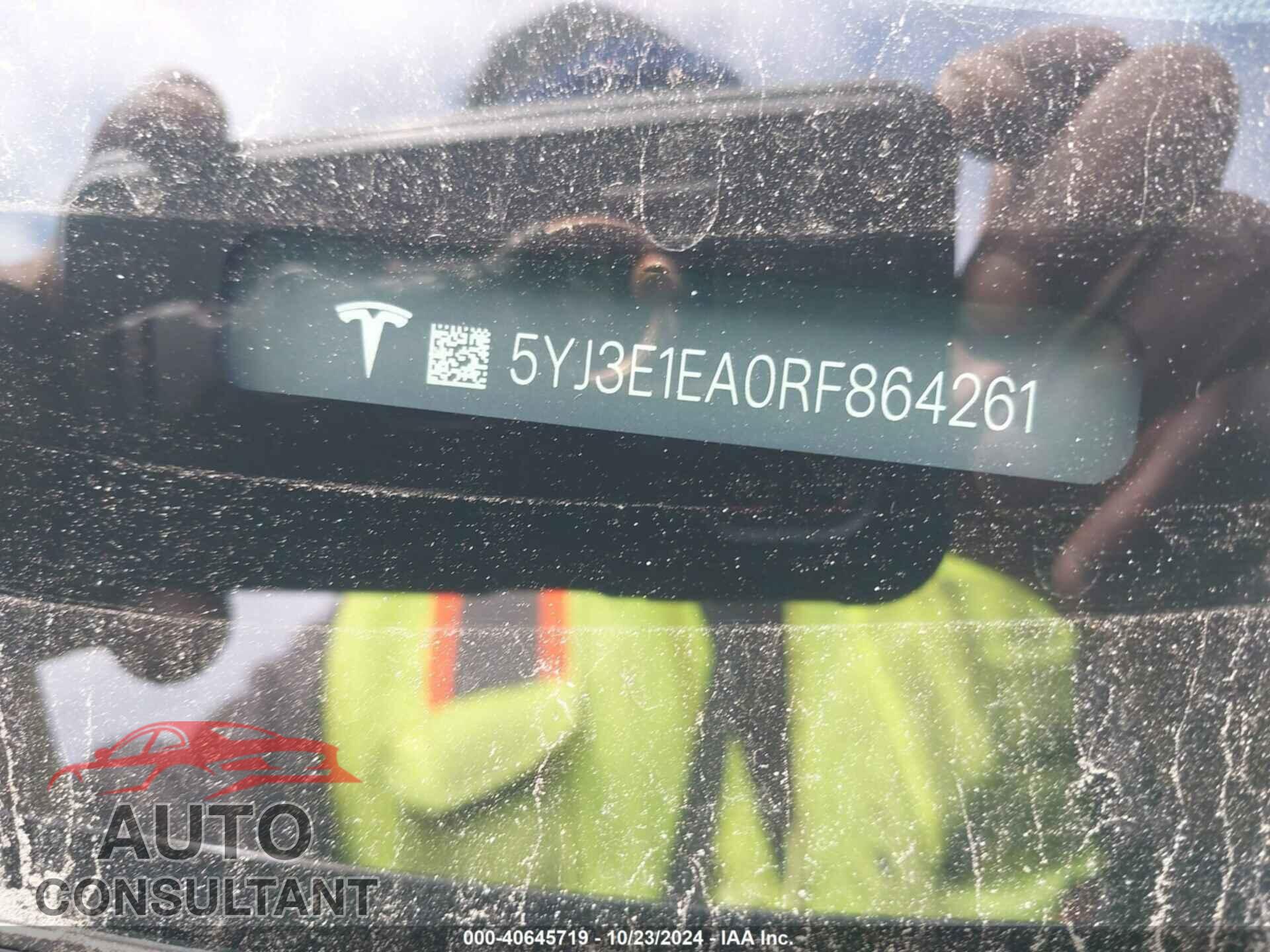 TESLA MODEL 3 2024 - 5YJ3E1EA0RF864261