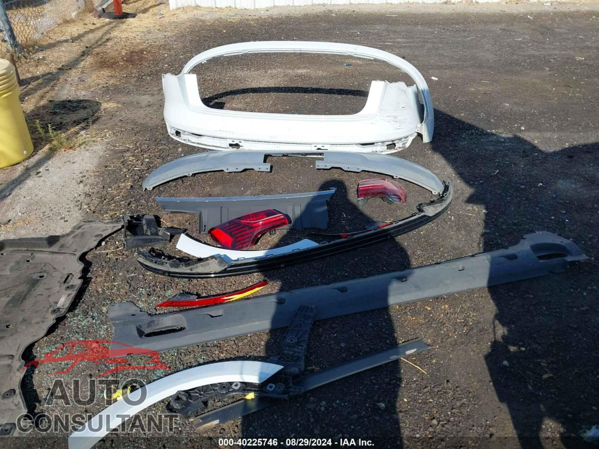 AUDI E-TRON 2019 - WA1VABGE6KB024112