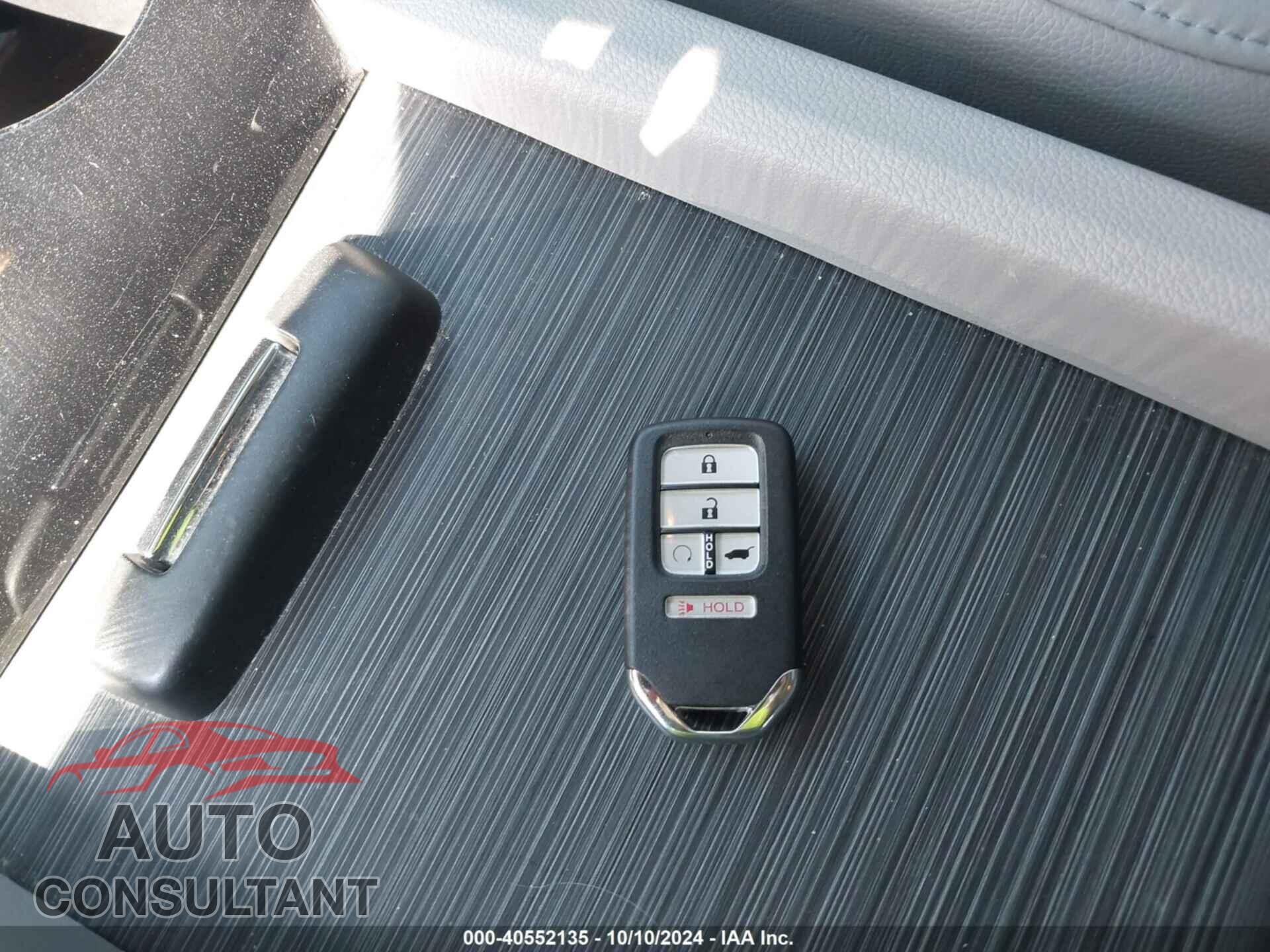 HONDA PILOT 2017 - 5FNYF6H96HB090047