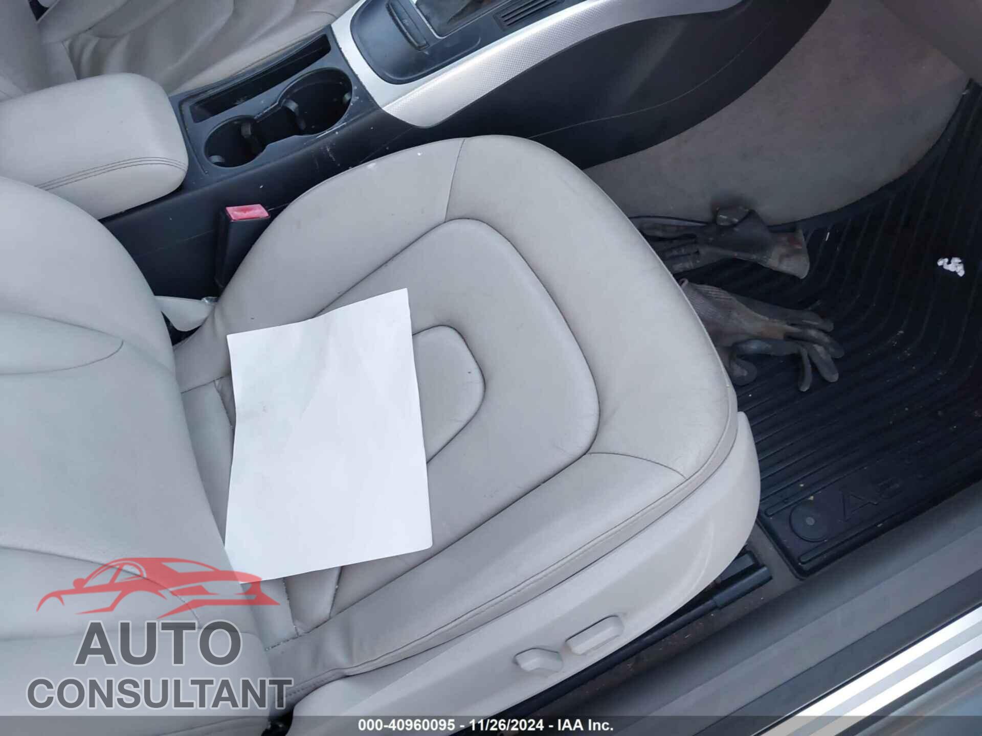 AUDI A5 2011 - WAULFAFR2BA010238