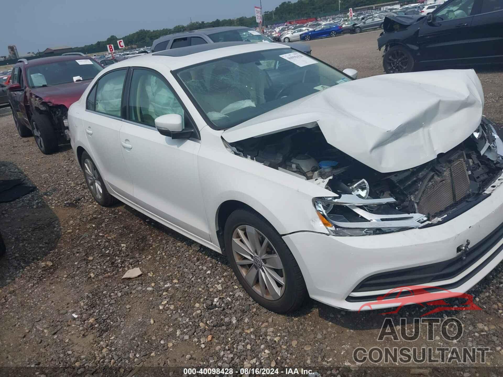 VOLKSWAGEN JETTA 2016 - 3VWD67AJ5GM228760