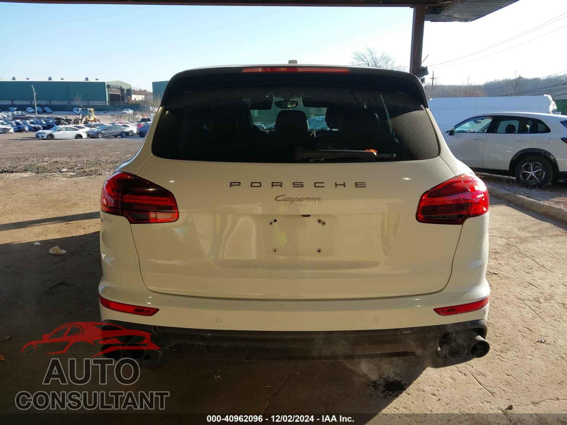 PORSCHE CAYENNE 2016 - WP1AA2A22GLA03289