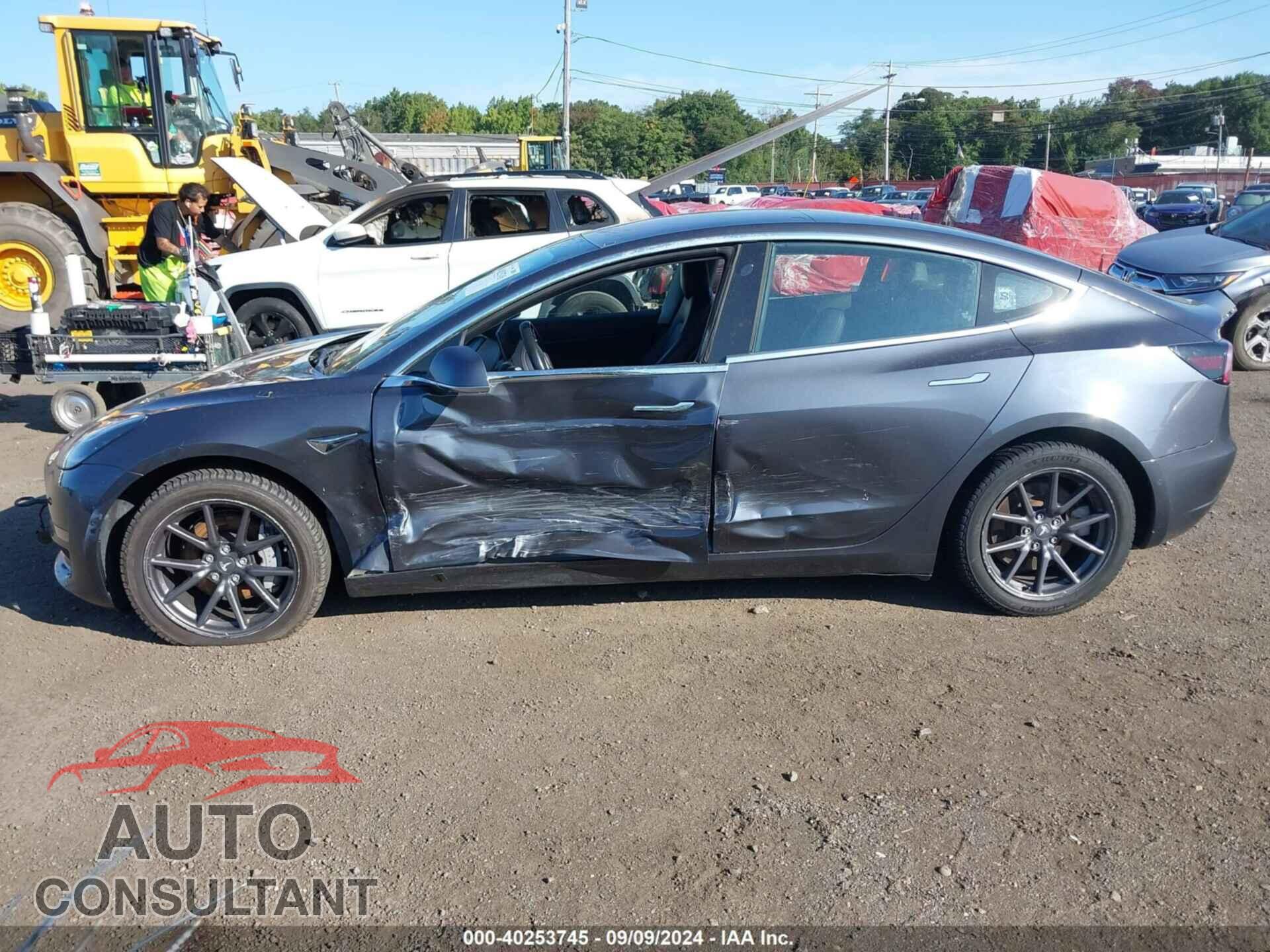 TESLA MODEL 3 2018 - 5YJ3E1EA3JF026729